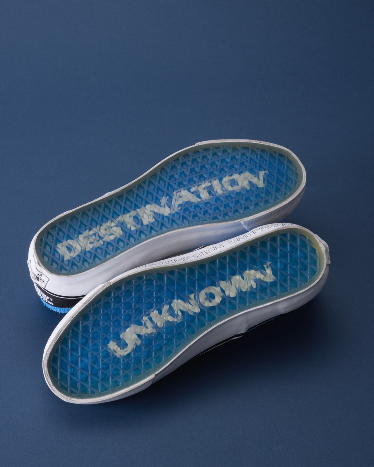 VN000ZACFW0 Liberaiders Ã Vans Premium Classic Slip-On 98 (Men's)