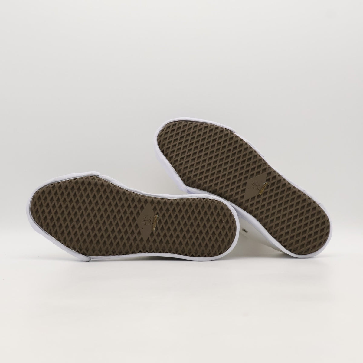 A05FW702-white Maison MIHARA YASUHIRO HANK Original Sole Canvas Low Cut (Men's)