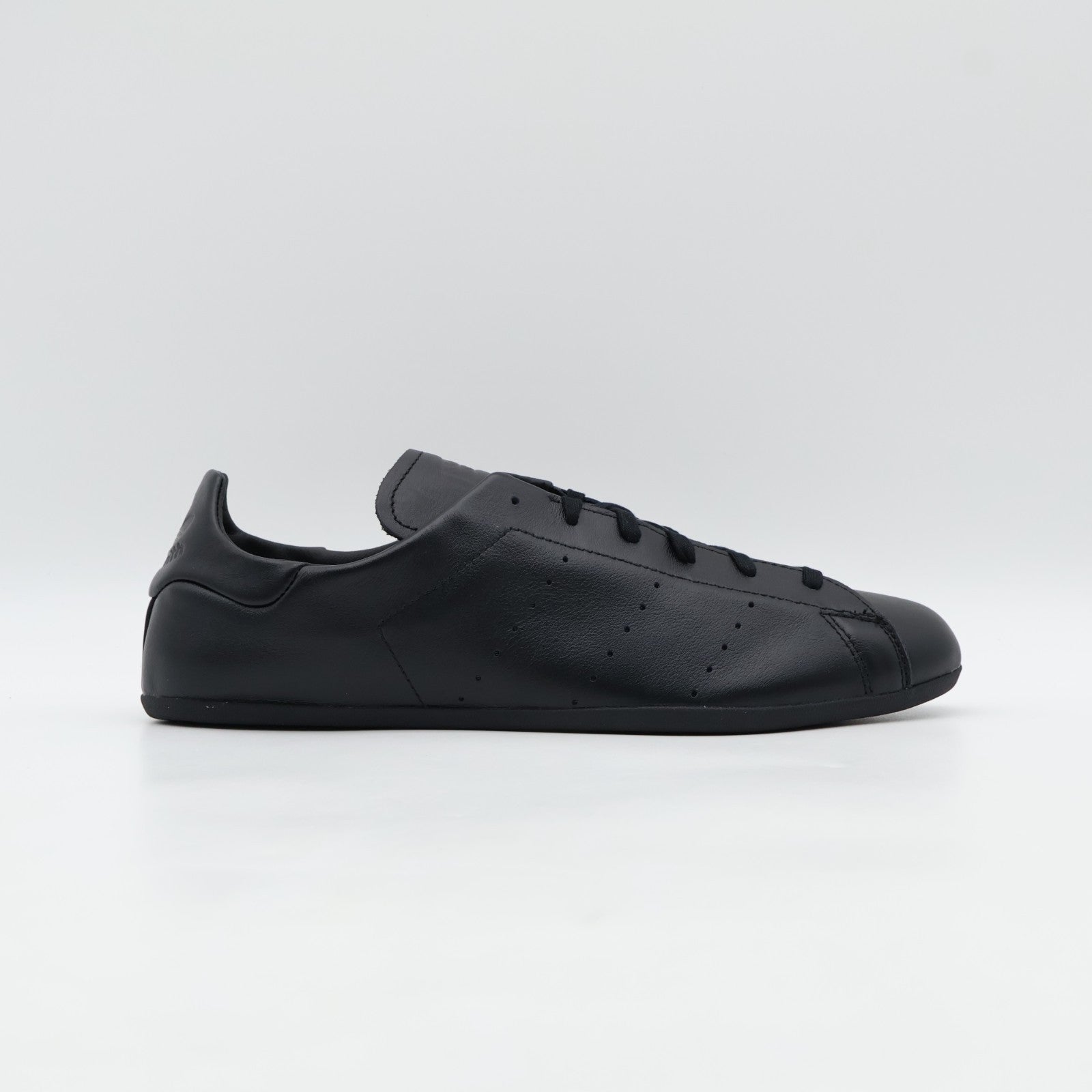JR6010 adidas Originals Stan Smith Lo Pro Core Black Carbon (Women's)