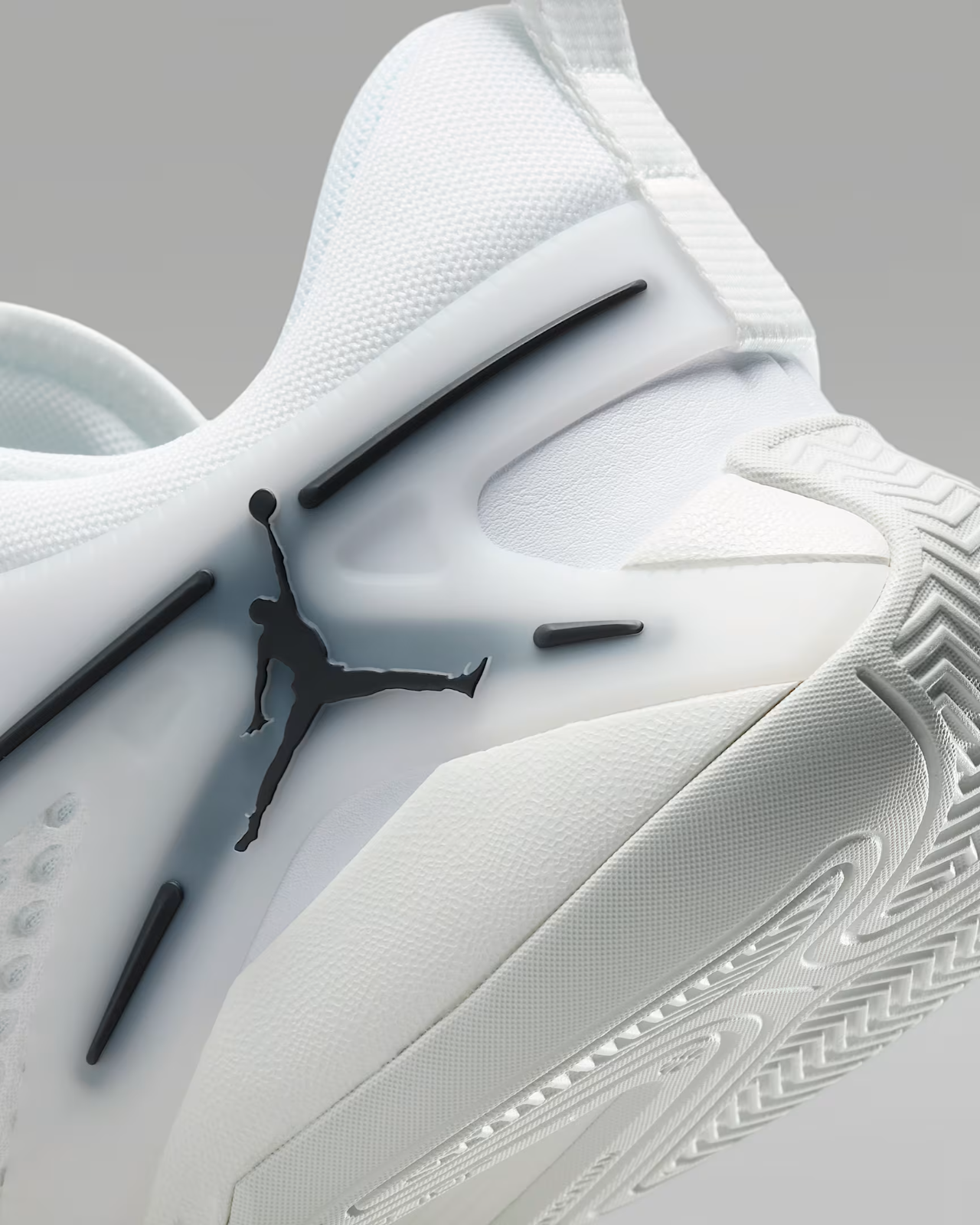 FZ2473-110 Nike Jordan Heir Series White Black (Women's)