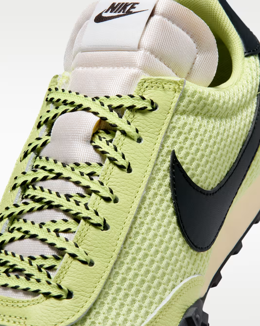 IM8673-300 Nike Waffle Racer SE "Limelight/Black"