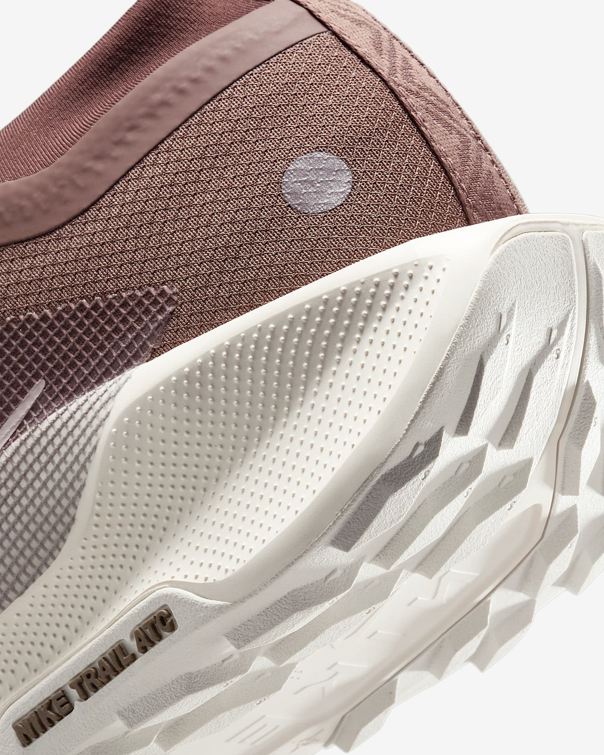 HQ7494-200 Nike Pegasus Trail 5 GORE-TEX SP Mink Brown Moon Particle (Men's)
