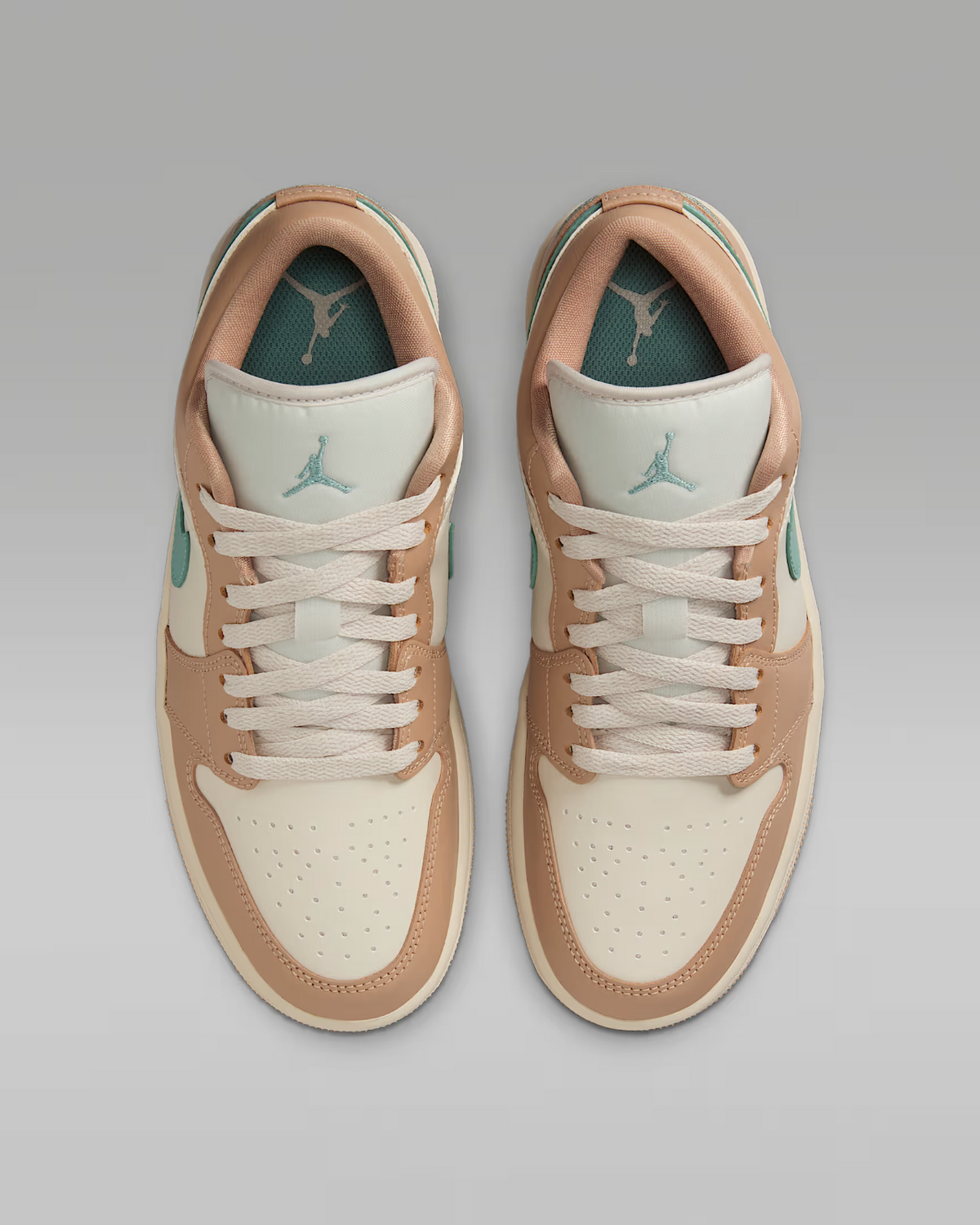 DC0774-130 Nike  Air Jordan 1 Low Hemp (Women's)