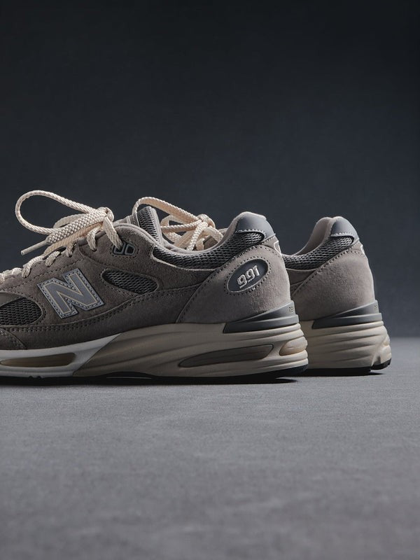 M991KI1 KITH 101 New Balance 991 Vetiver (Men's)