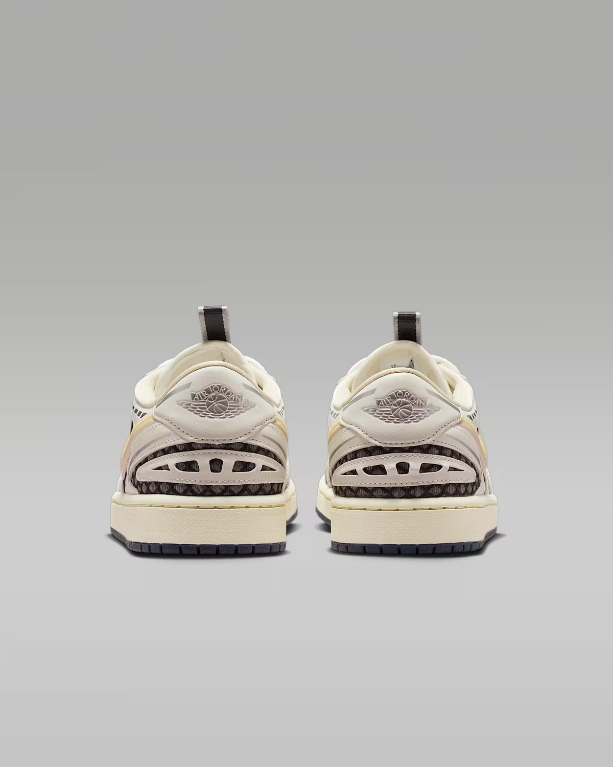 HQ2186-100 Air Jordan 1 Low Method of Make Sail Coconut Milk Anthraci (Women's)