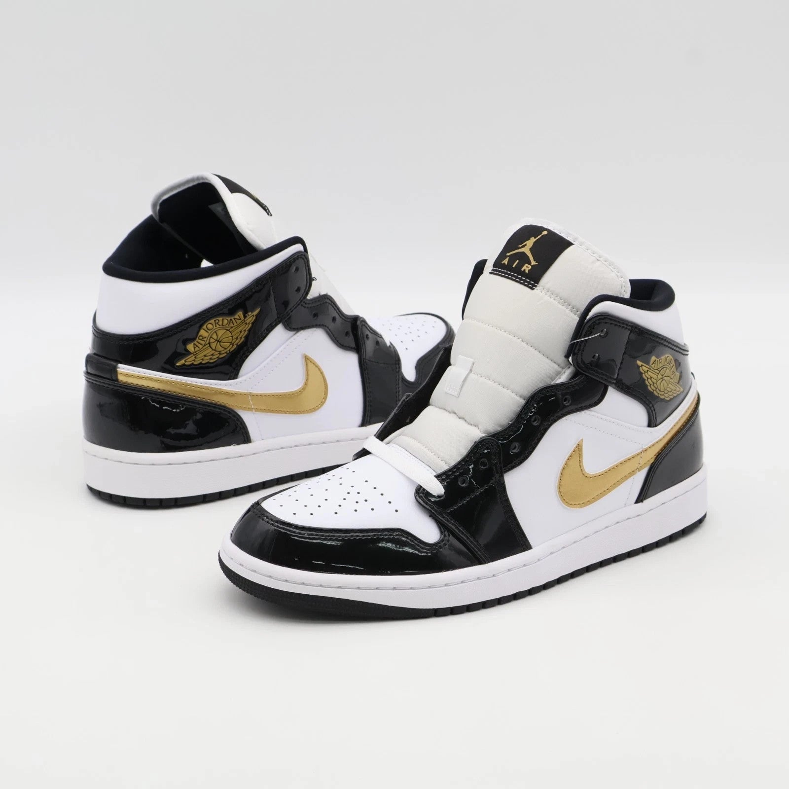 Size 11 - 852542-007 Jordan 1 Mid SE Patent Black Gold (Men's)