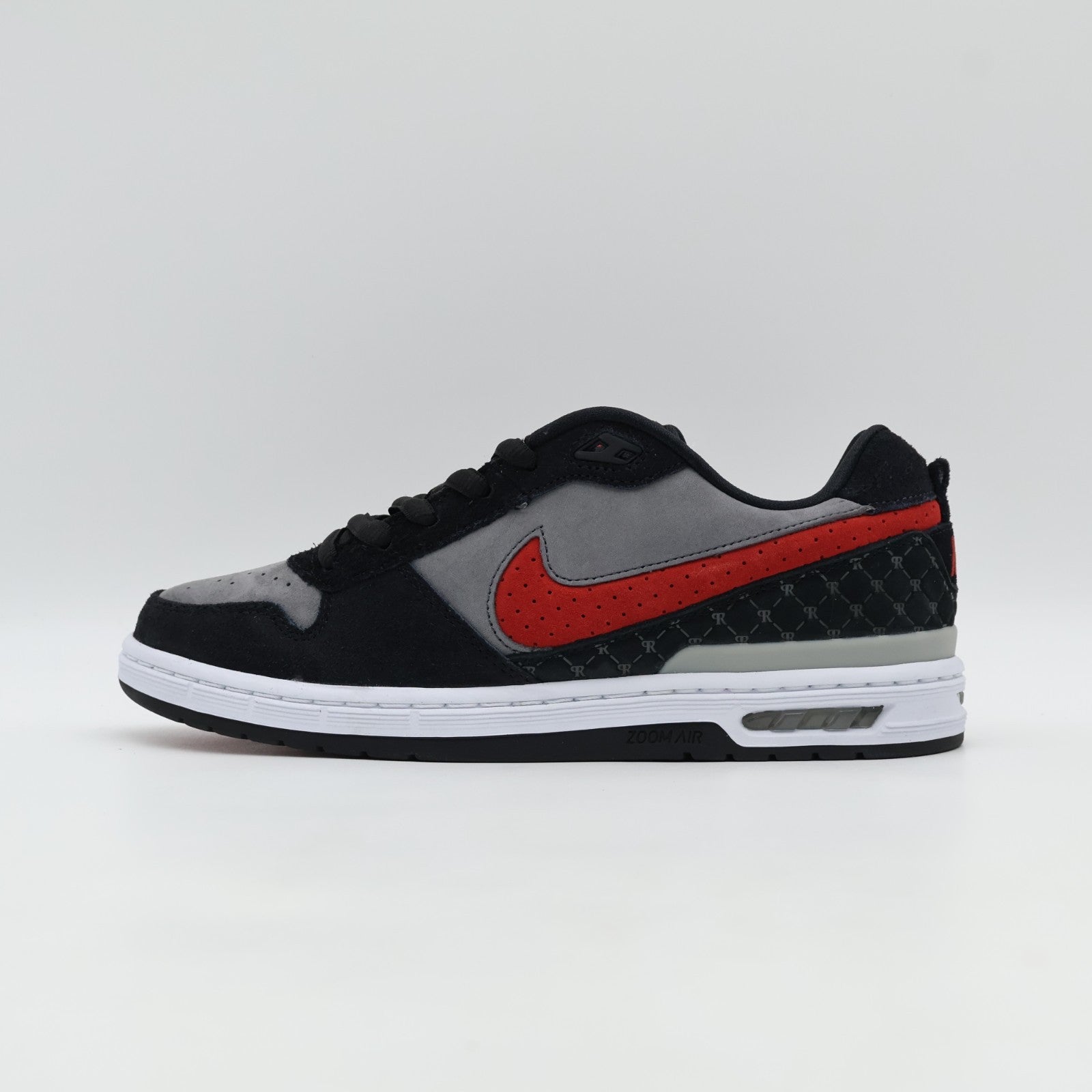 IM7147-001 Nike SB Paul Rodriguez Low Bred Black and Flint Grey (Men's)