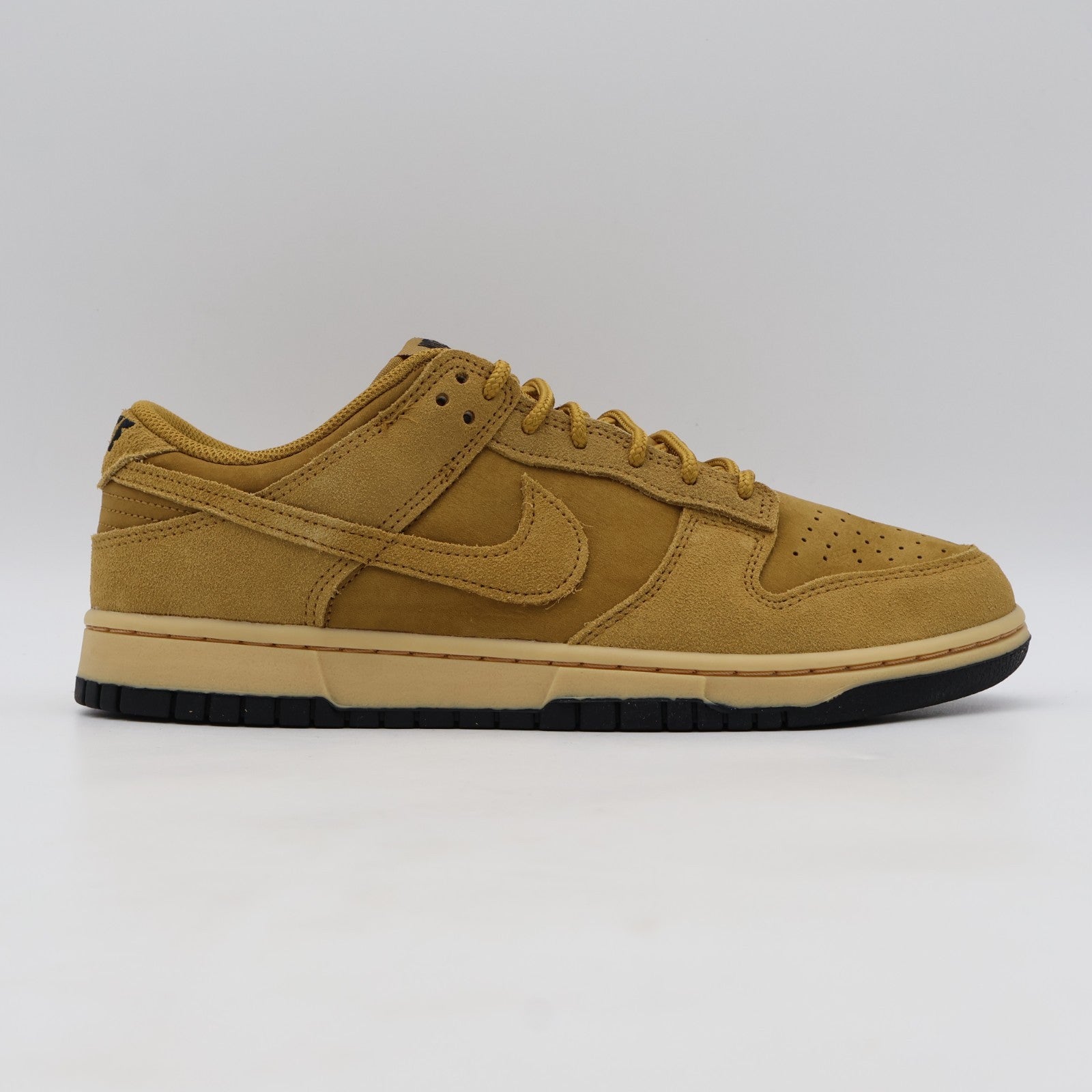 IB6651-700 Nike Dunk Low Retro SE Wheat (Men's)
