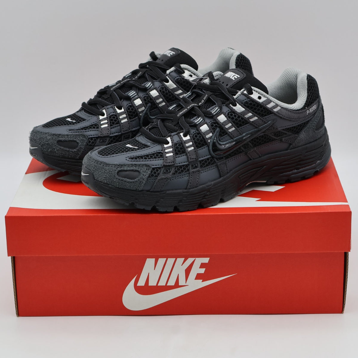 HF0015-002 Nike P-6000 SE Anthracite Chrome Metallic Silver Black (Men's)