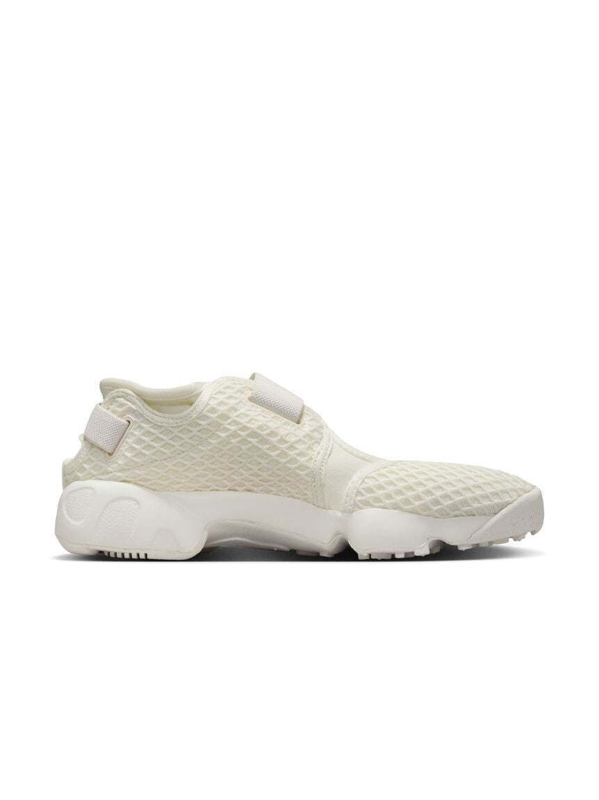 HM8288-101 Nike  Air Rift Lace Sail (Women's)