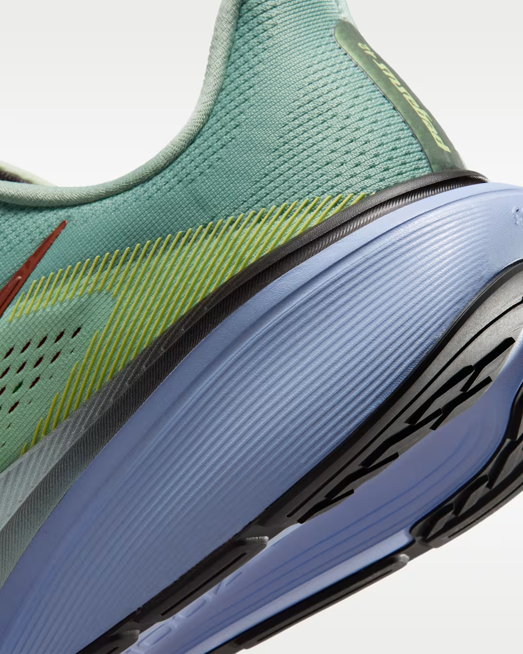 IW1247-099 Nike Pegasus 42 SE "Steam/Frosted Spruce" (Men's)