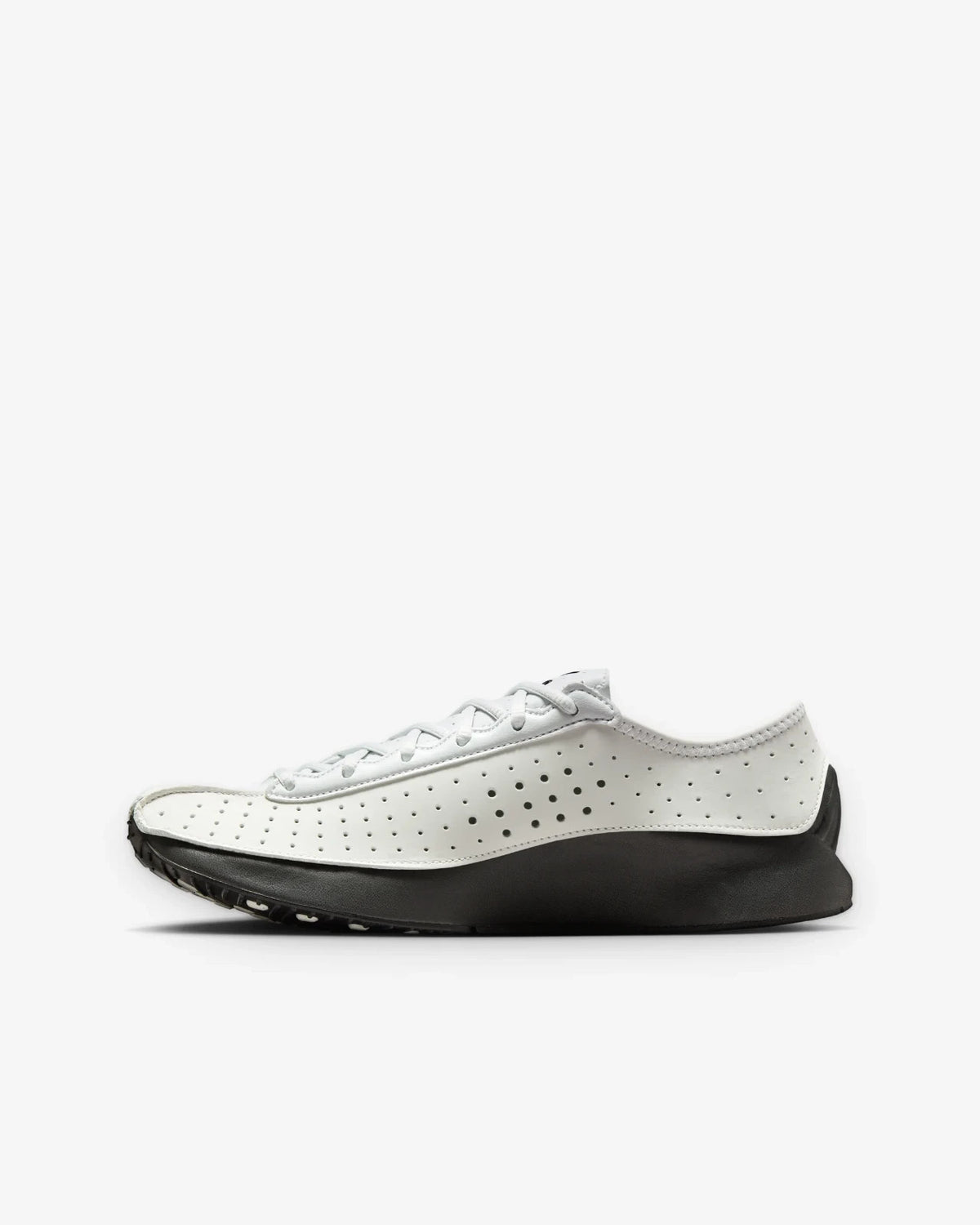 IB1403-100 Dover Street Market Nike Air Superfly White (Women's)