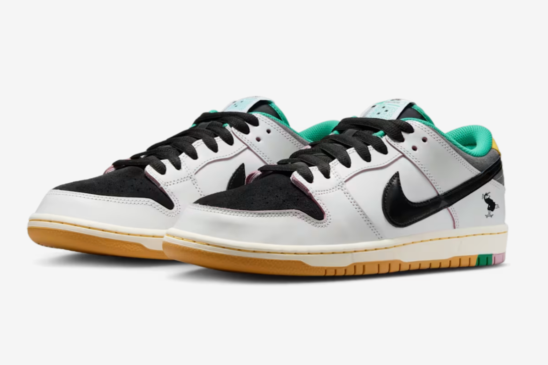 HJ4132-100 CSEF Nike SB Dunk Low Pro QS White and Black (Men's)