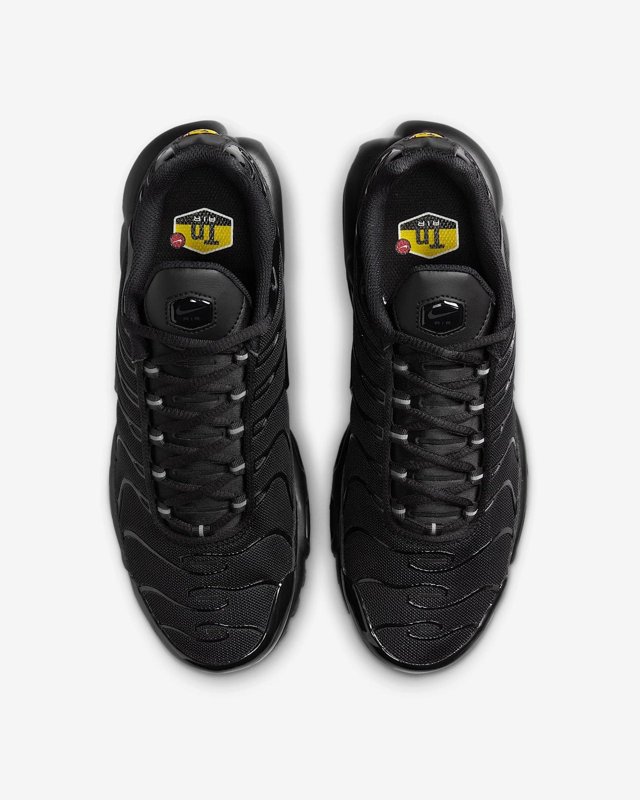 DM2362-002 Nike Women's Air Max Plus Triple Black (Women's)