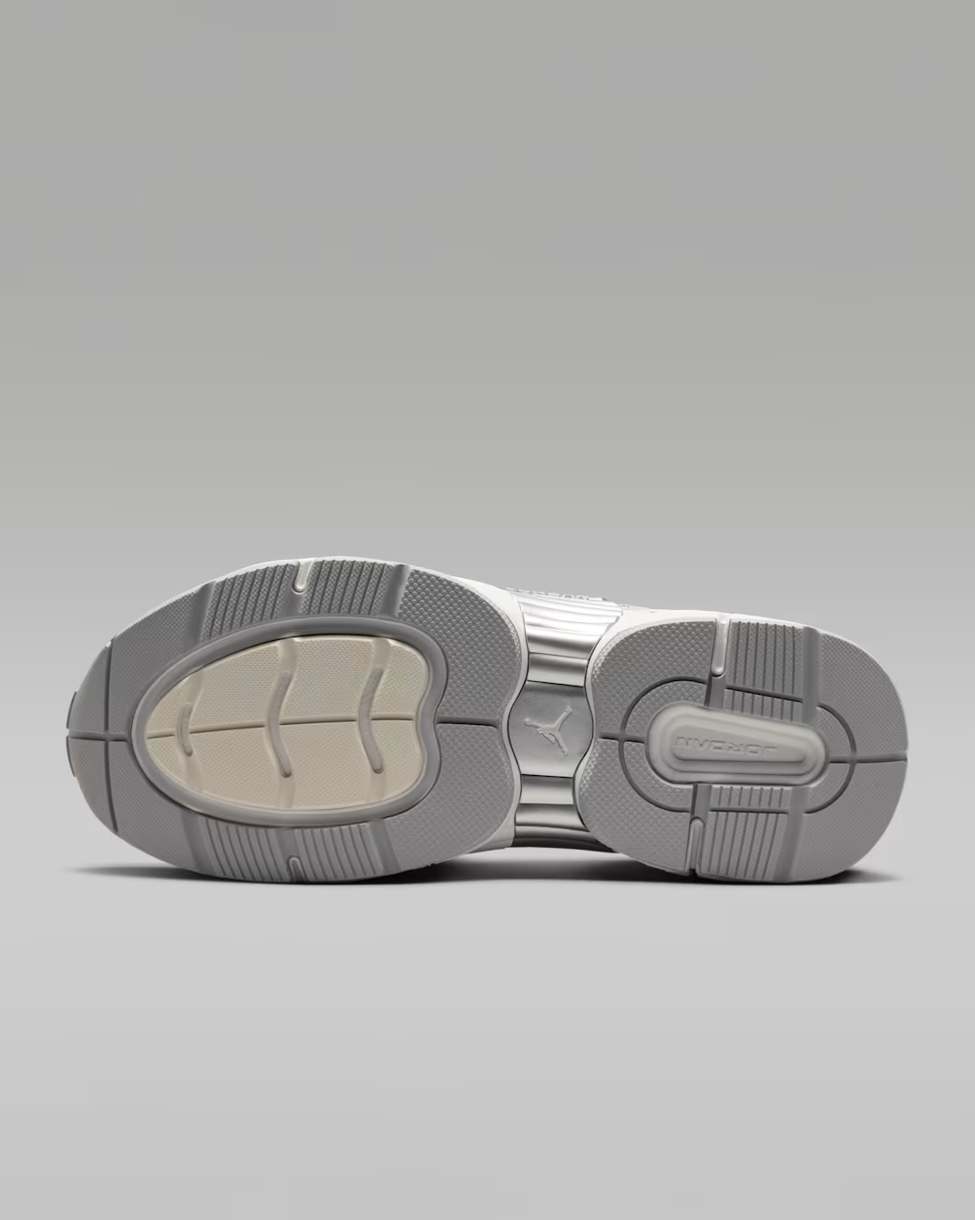 IR1839-100 Nike Jordan Trunner O/S Swan/Wolf Grey/Reflect Silver/Summit (Women's