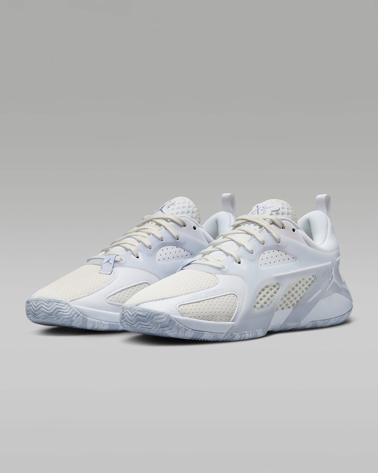 HV4059-101 Shuyu Yang Nike Jordan Heir White Sail Football Gray (Women's)
