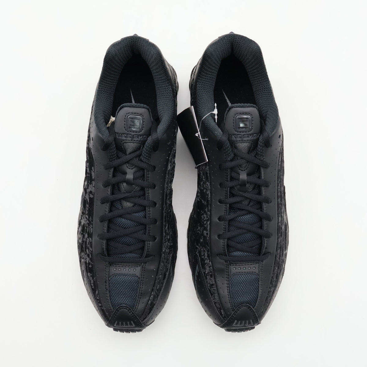 HV0934-002 Nike Women's Shox R4 Black Floral Dark Smoke Grey (Women's)