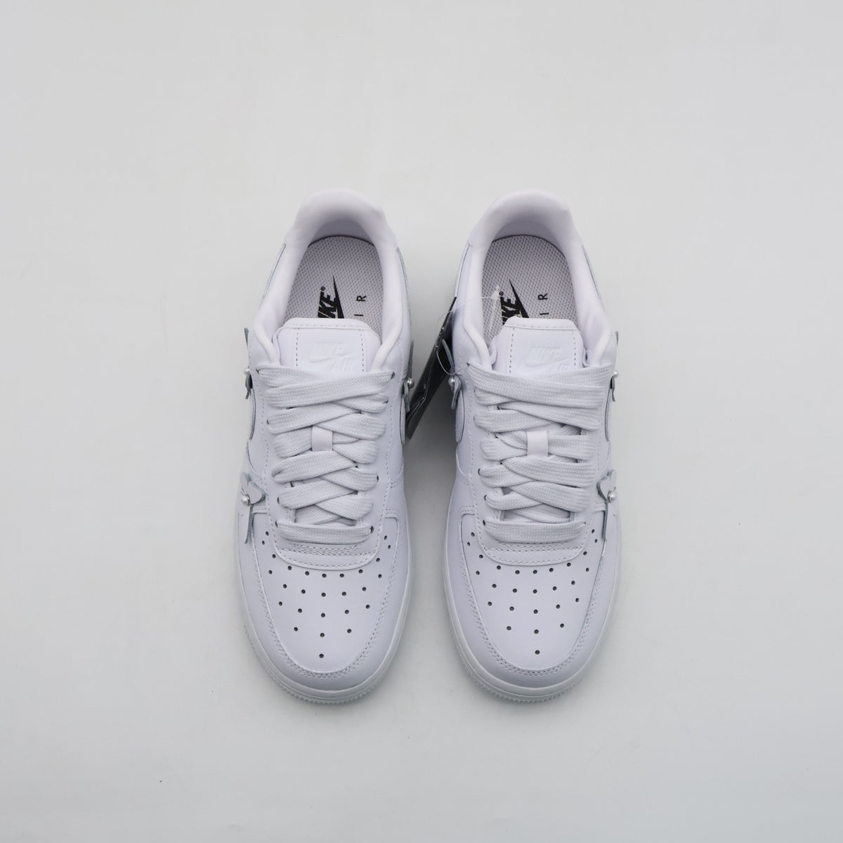 IH4480-100 Nike Women's Air Force 1 Low Butterfly (Women's)