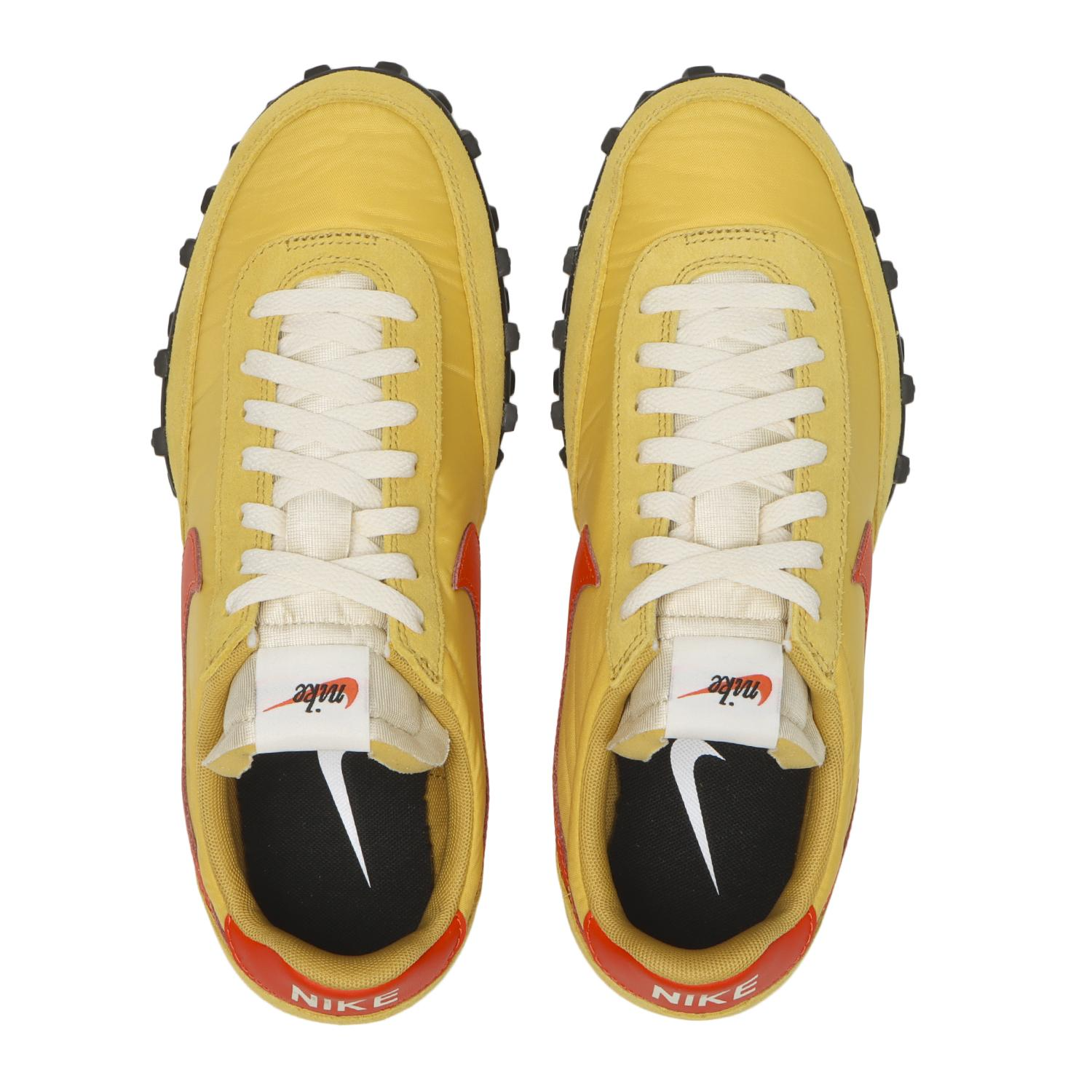IM8658-701 Nike Waffle Racer WHEAT GOLD/PICANTE RED-BEACH-BLACK (Men's)