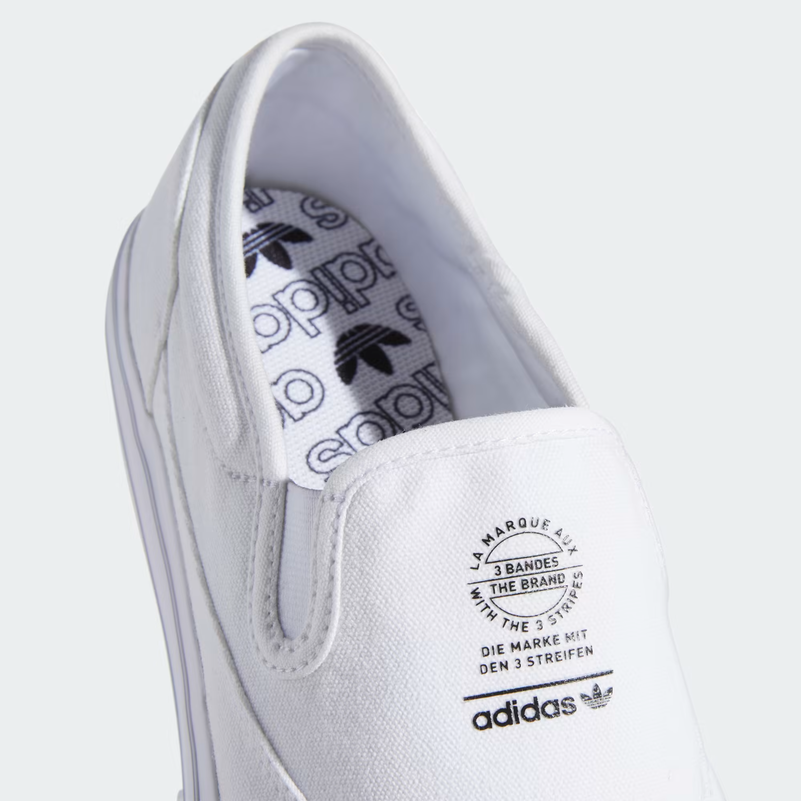 S23725 adidas Nizza RF Slip "Cloud White/Core Black" (Men's)