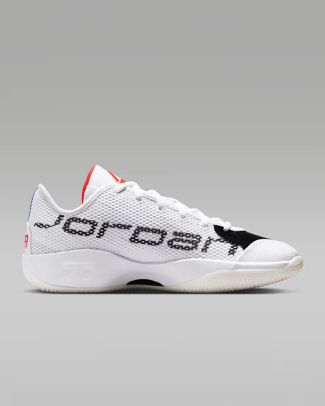 IF1611-101 Nike Luka 77 Bred (Men's)