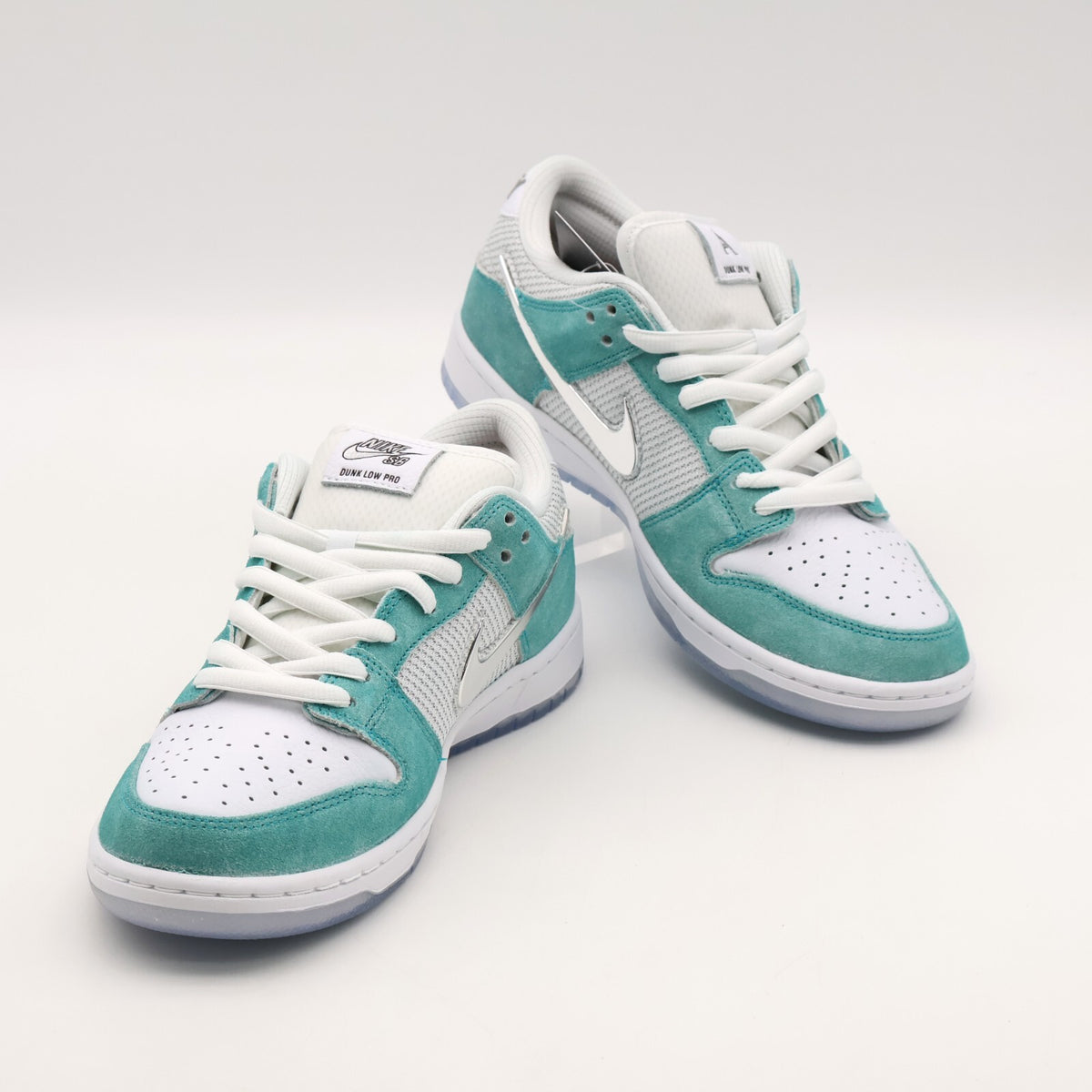 FD2562-400 APRIL SKATEBOARDS Nike SB Dunk Low Pro QS Turbo Green Silver (Men's)