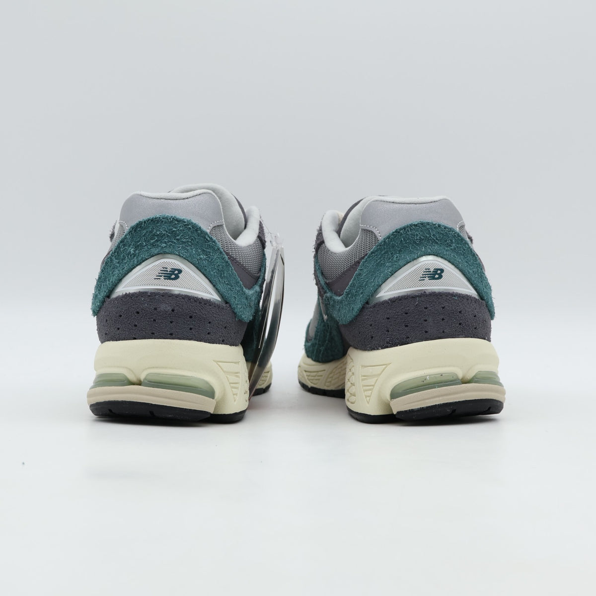 M2002REM New Balance 2002R New Spruce (Men's)