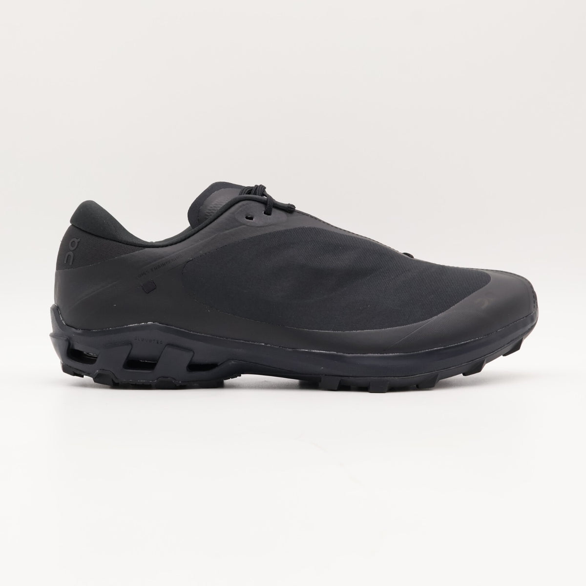 3ME30650485 POST ARCHIVE FACTION On Cloudventure Peak PAF All Black (Men's)