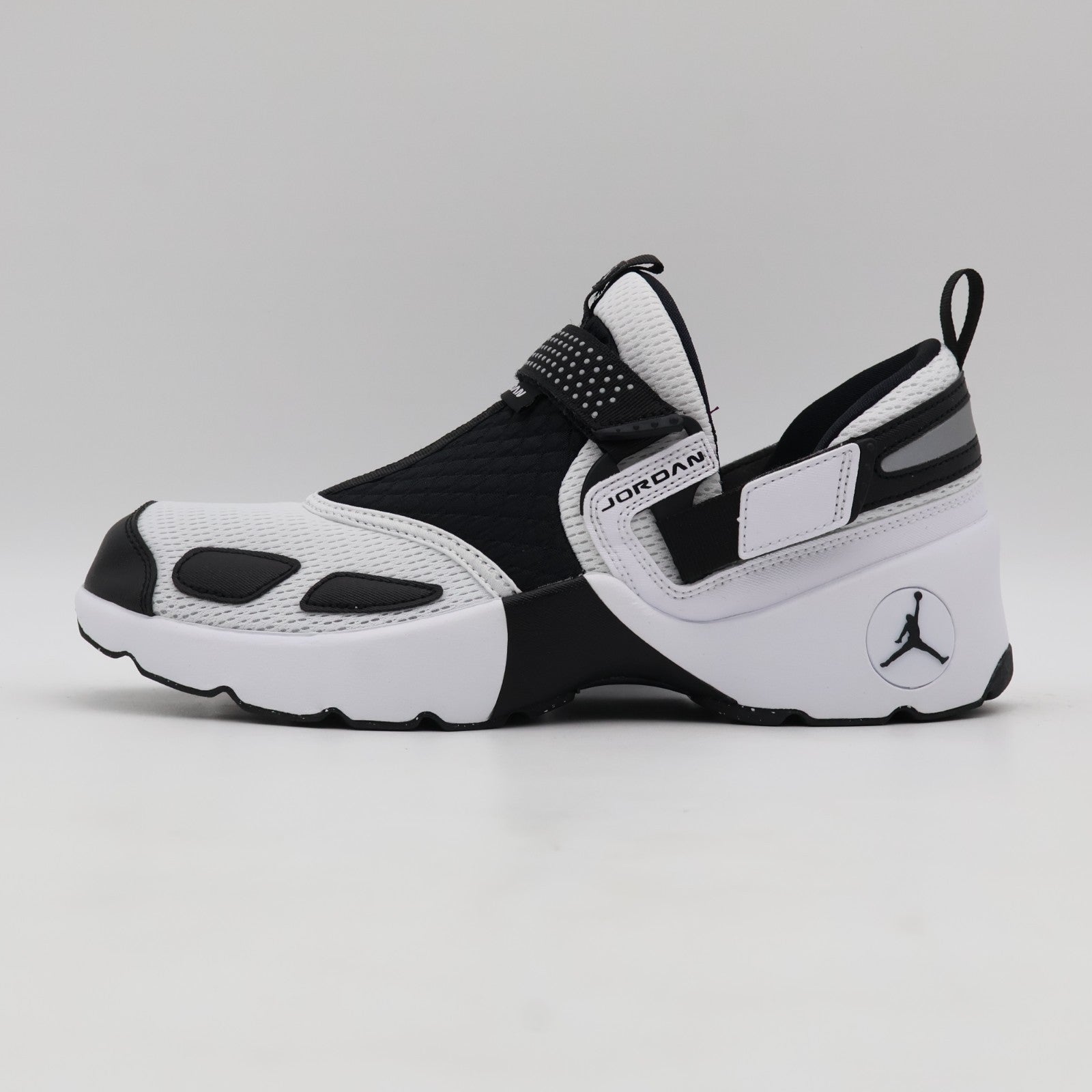 HQ2164-100 Nike Jordan Trunner LX White Reflective Silver Black (Women's)