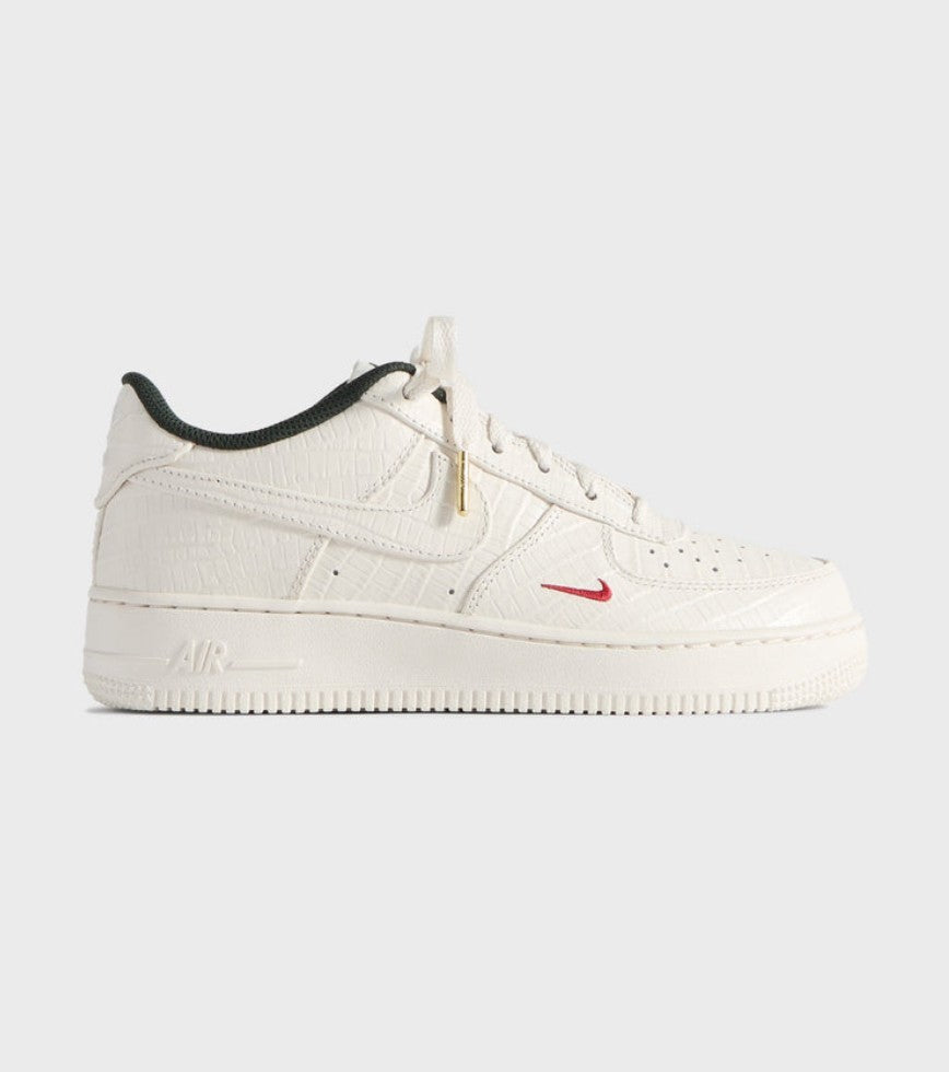 IM6037-001 KITH Nike GS Air Force 1 Low Phantom