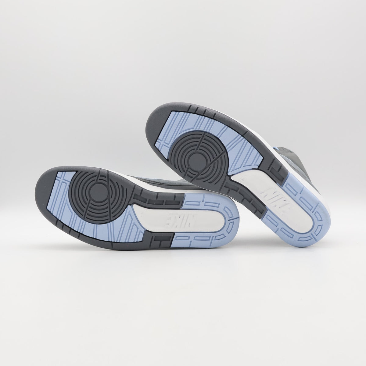 FB8871-041 Nike Air Jordan 2 Retro Cool Grey Ice Blue White (Womenâs)