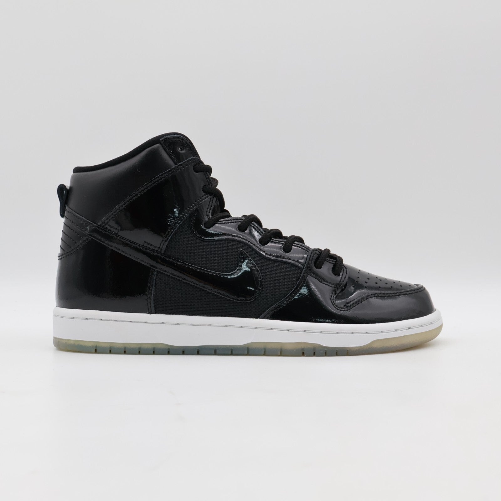 BQ6826-002 Nike SB Dunk High Space Jam (Men's)