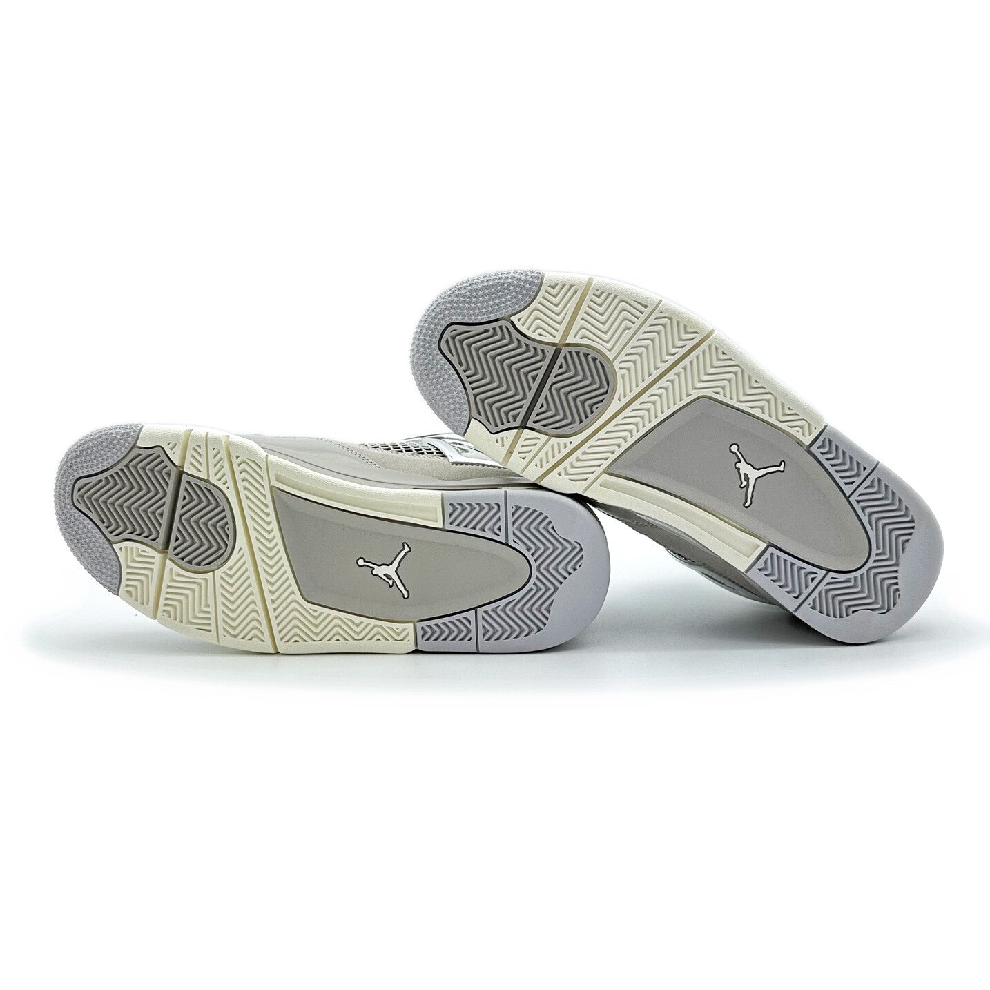 AQ9129-001 Nike Air Jordan 4 Retro Frozen Moments (Women's)