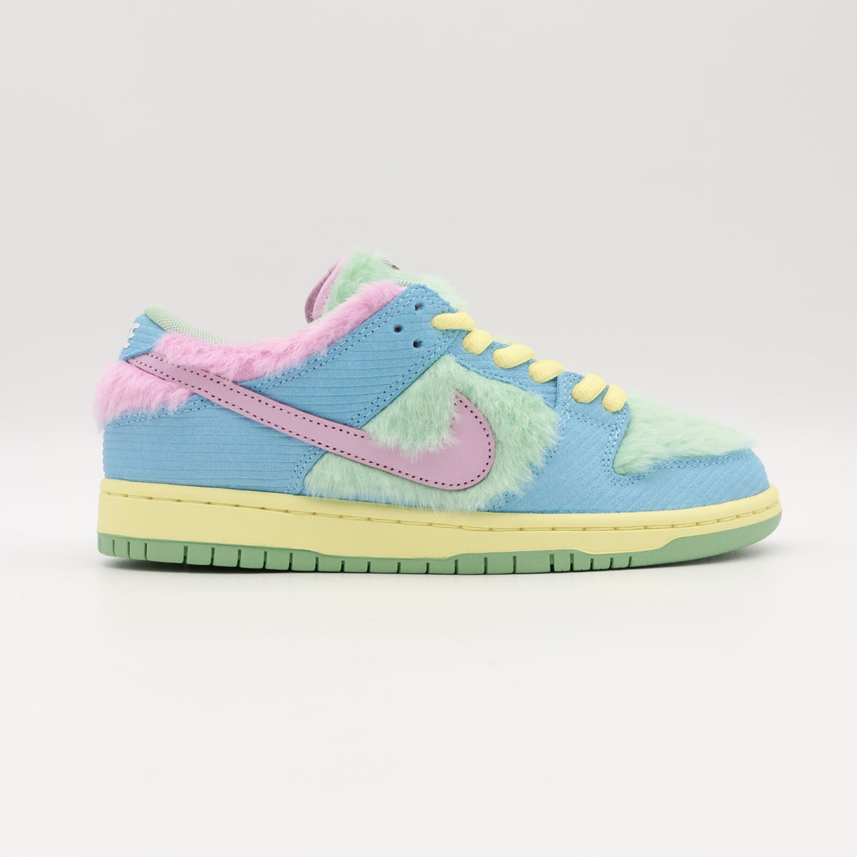 FN6040-400 VERDY Nike SB Dunk Low Pro Visty Blue Gaze and Enamel Green (Men's)