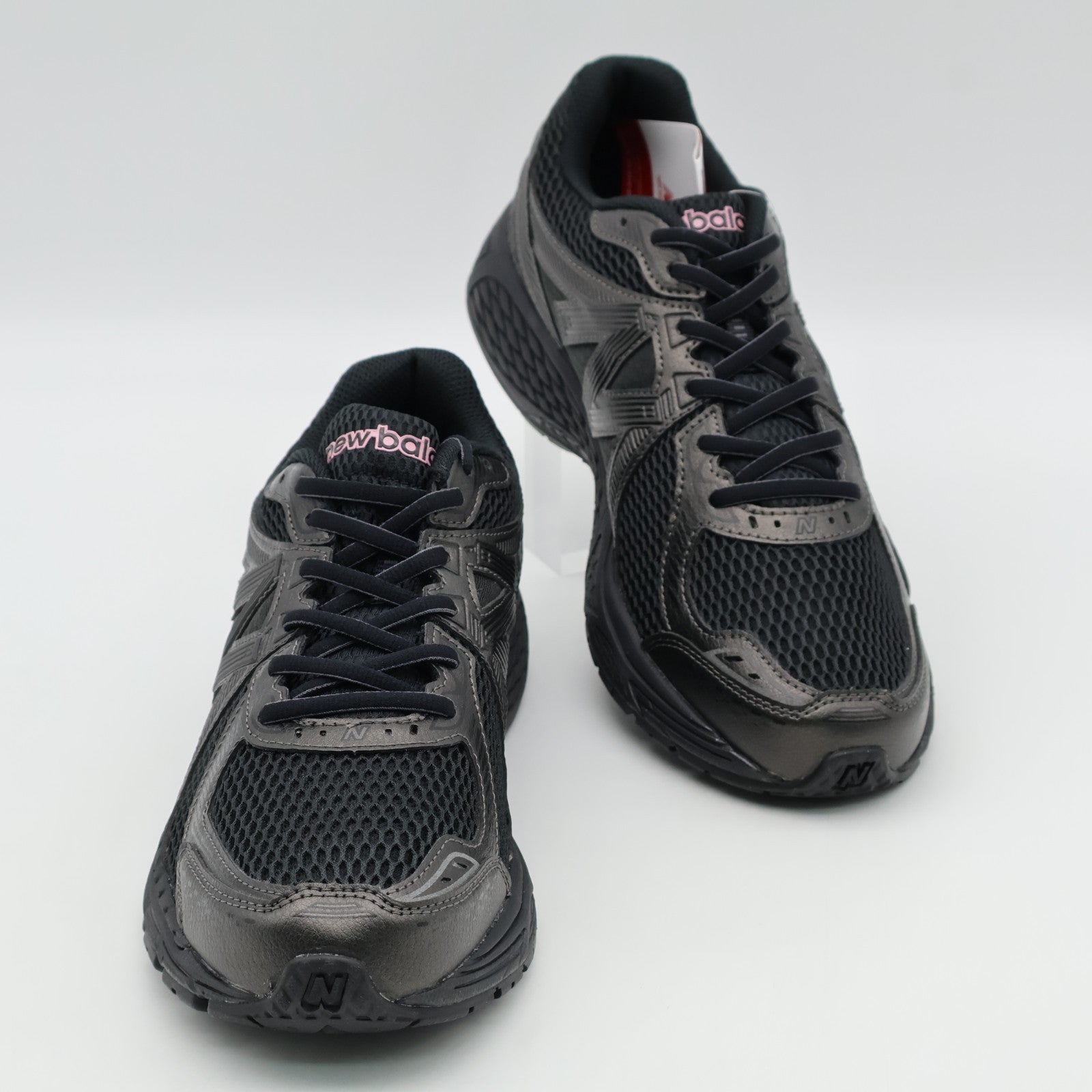 ML860PH2 New Balance 860V2 Black Black Metallic Pink Taffy (Men's)