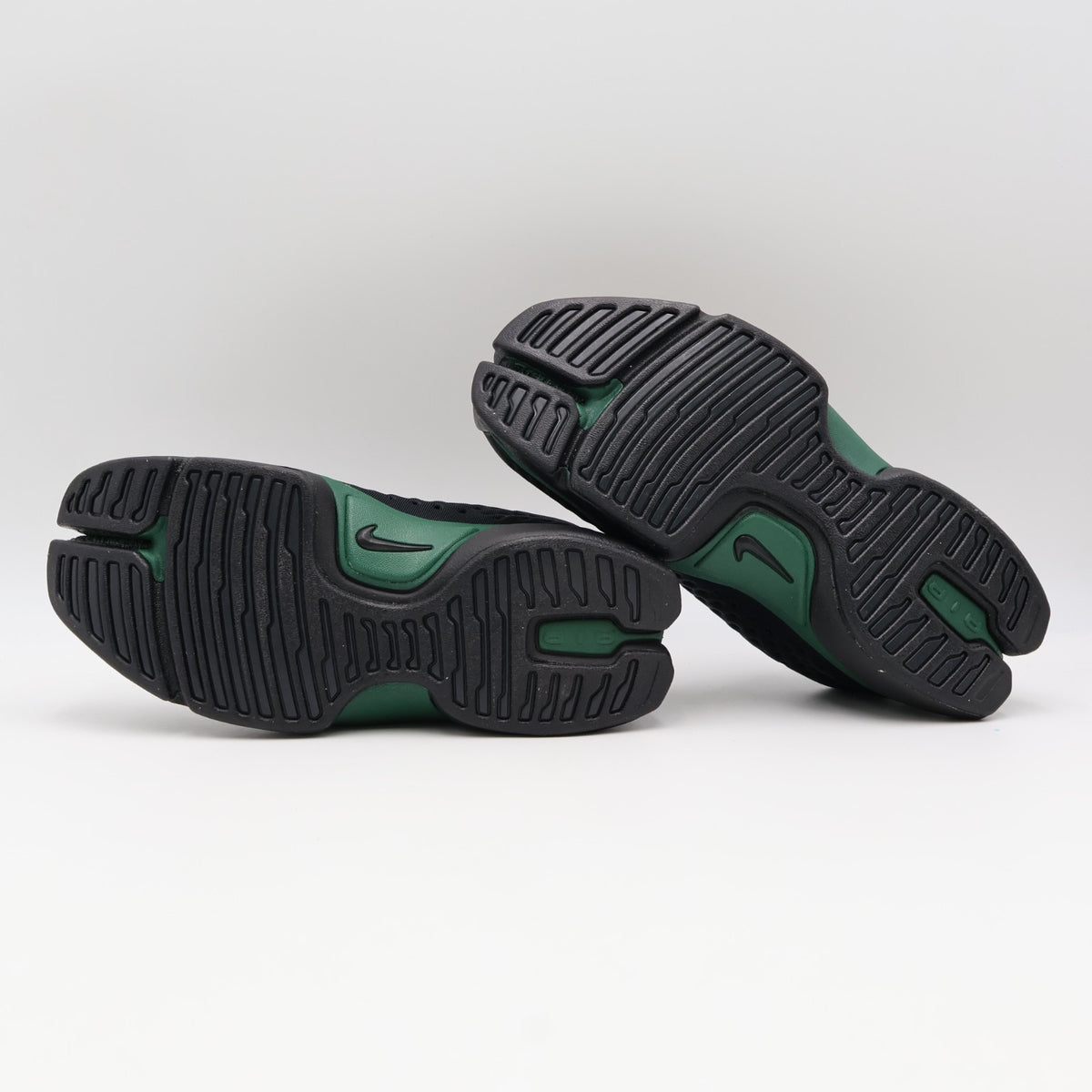 IQ8006-002 Nike Rift 2 "Kenya" (Women's)