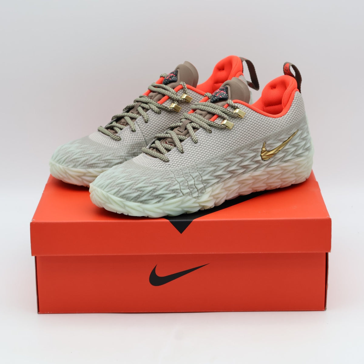 IO8062-001 Nike ST Charge College Grey (Men's)