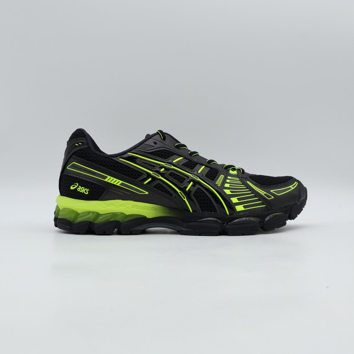 1203B227-001 atmos Ã Albino & Preto Ã Asics Gel-Kayano 12.1 (Men's)