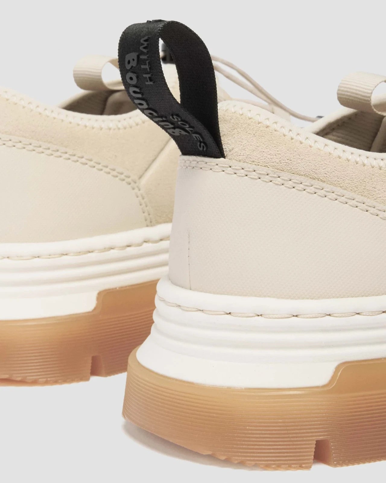43061200 Dr.Martens Wayfinder Open Low 3 Tie Shoe "Parchment Beige"