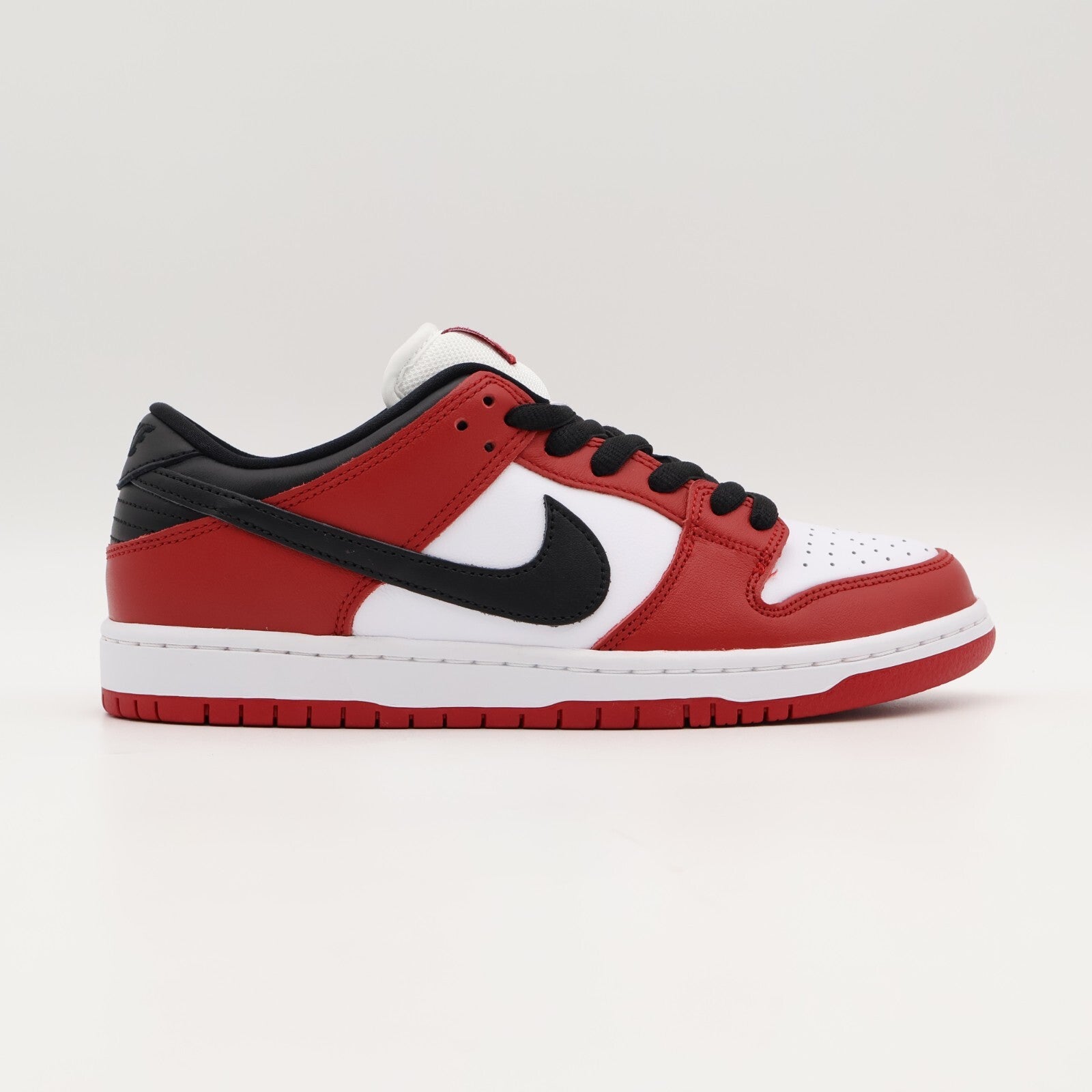 BQ6817-600 Nike SB Dunk Low Pro J-Pack Chicago Varsity Red and White (Men's)