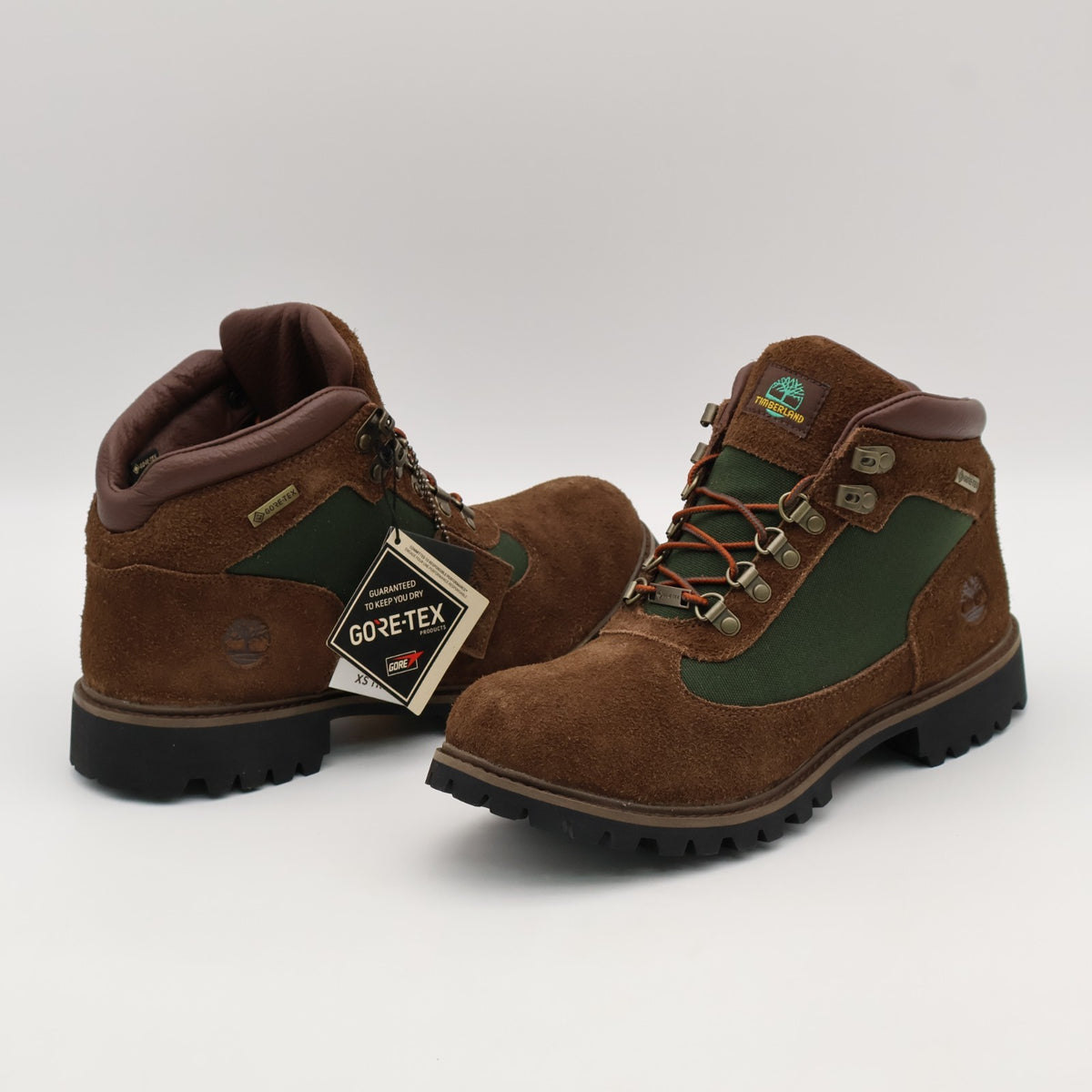 TB0A6EYDW01 the Apartment Timberland Vibram Mash GORE-TEX Brown (Men's)