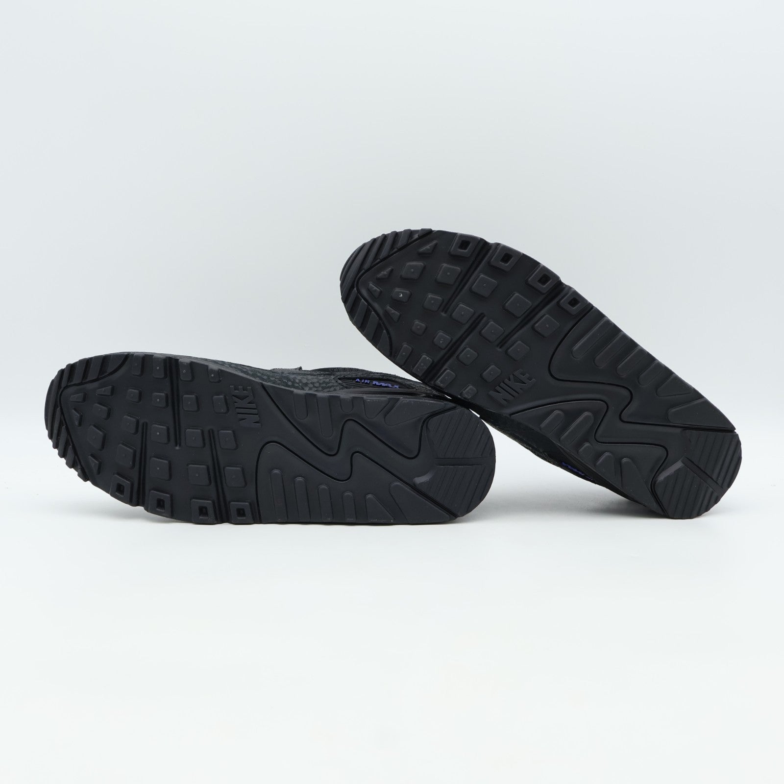 IV4454-010 Nike Air Max 90 "Black/Dark Smoke Gray" (Men's)