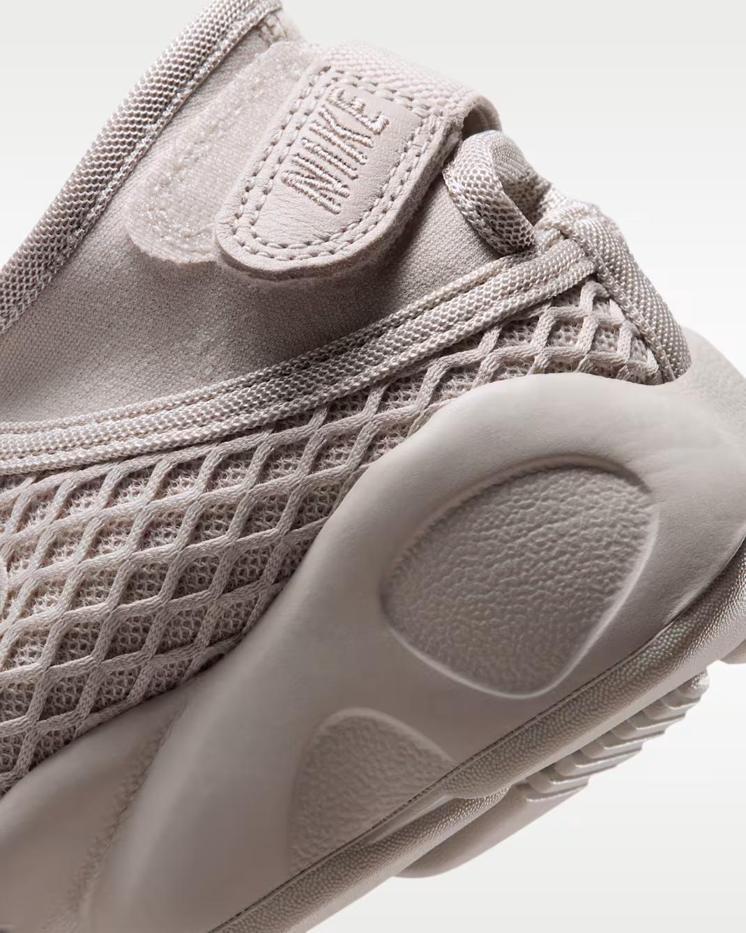 HM8288-200 Nike Air Rift "Cream II/Light Orewood Brown" (Women's)