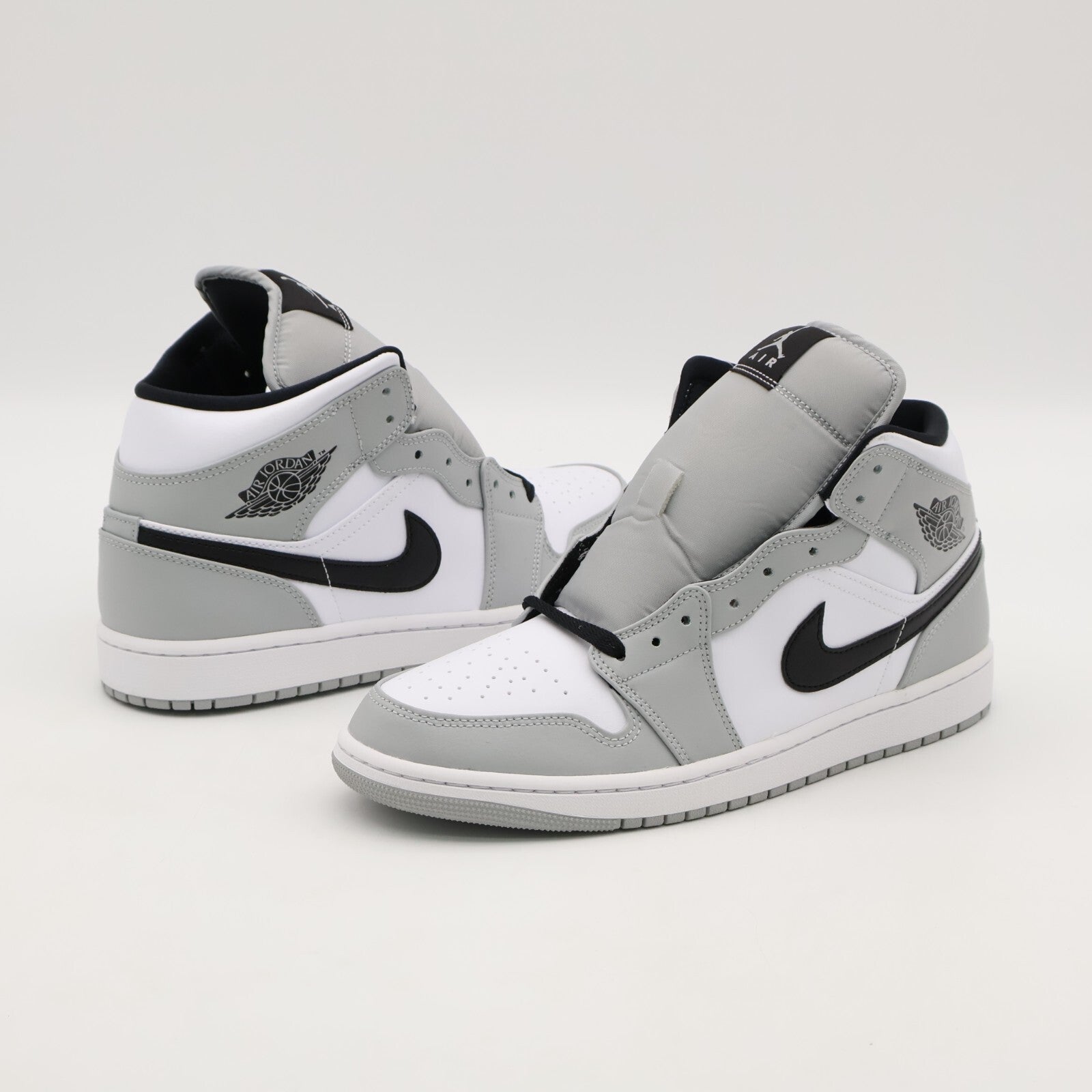 554724-092 Nike Air Jordan 1 Mid Light Smoke Grey Black White (Men's)