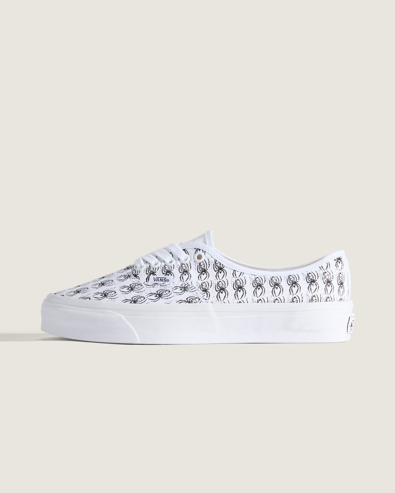 VN000EAKTWB VANS PREMIUM AUTHENTIC 44