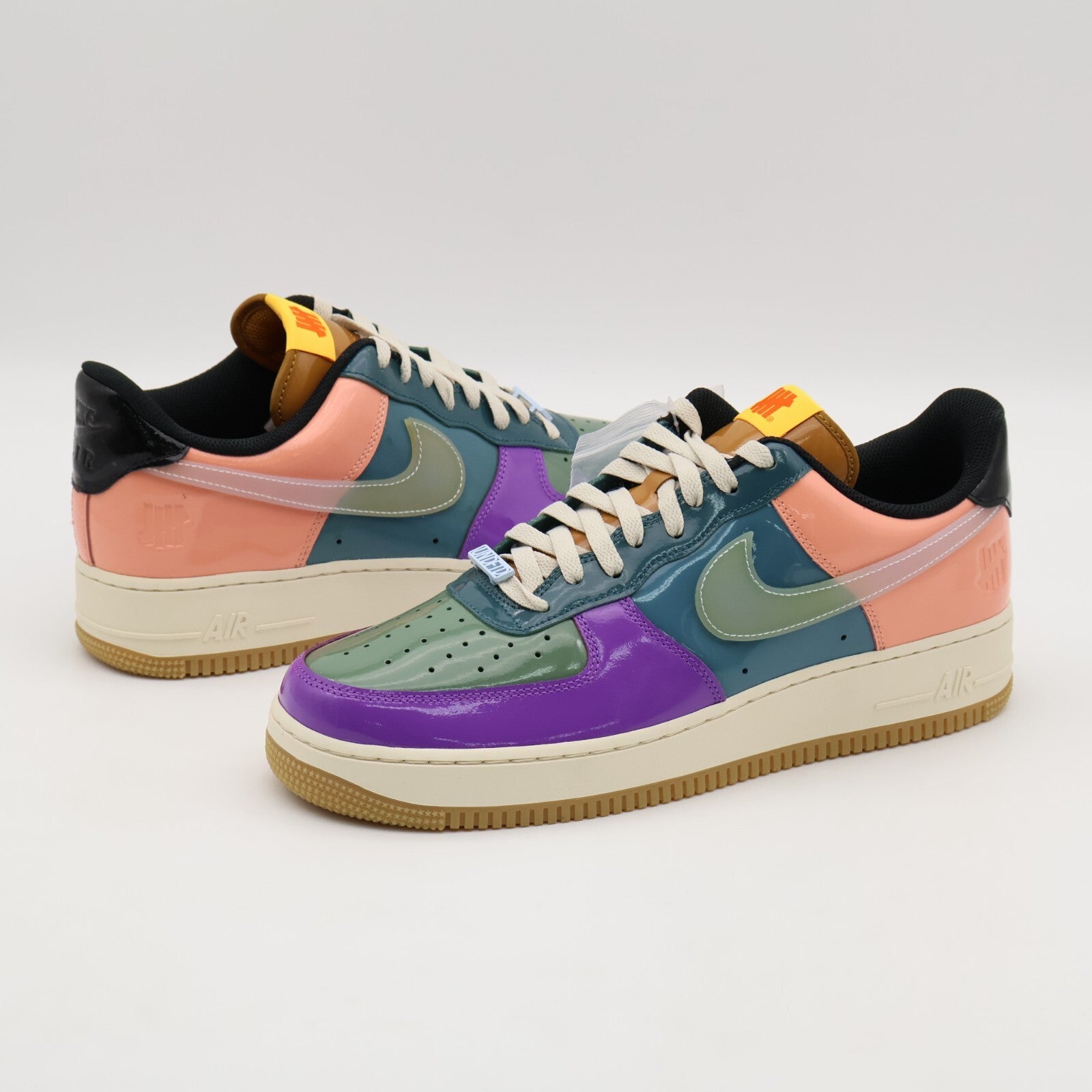 DV5255-500 Nike Air Force 1 Low SP Undefeated Multi-Patent Wild Berry