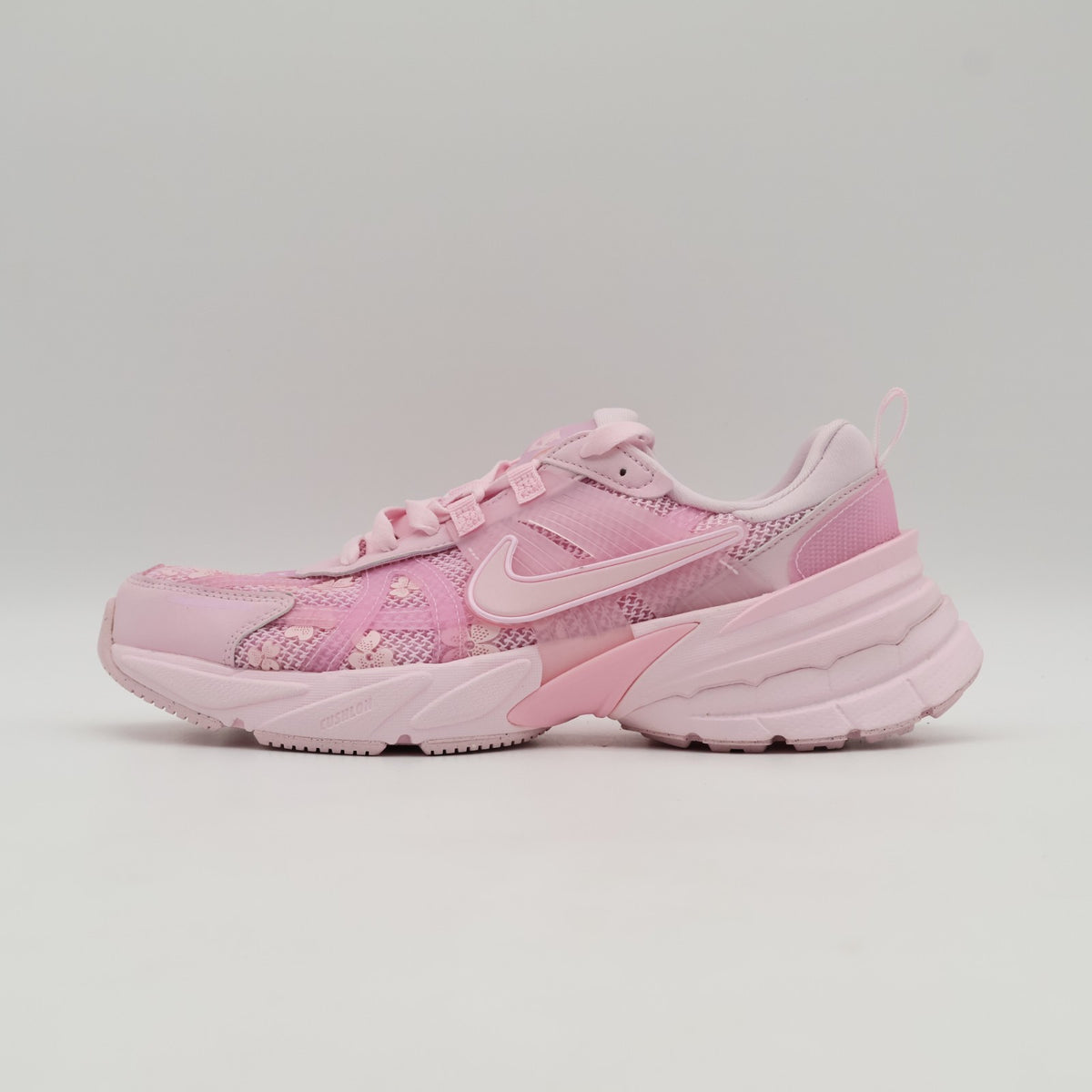 HJ5269-600 Nike V2K Run Pink Foam Arctic Pink Summery Florals (Women's)