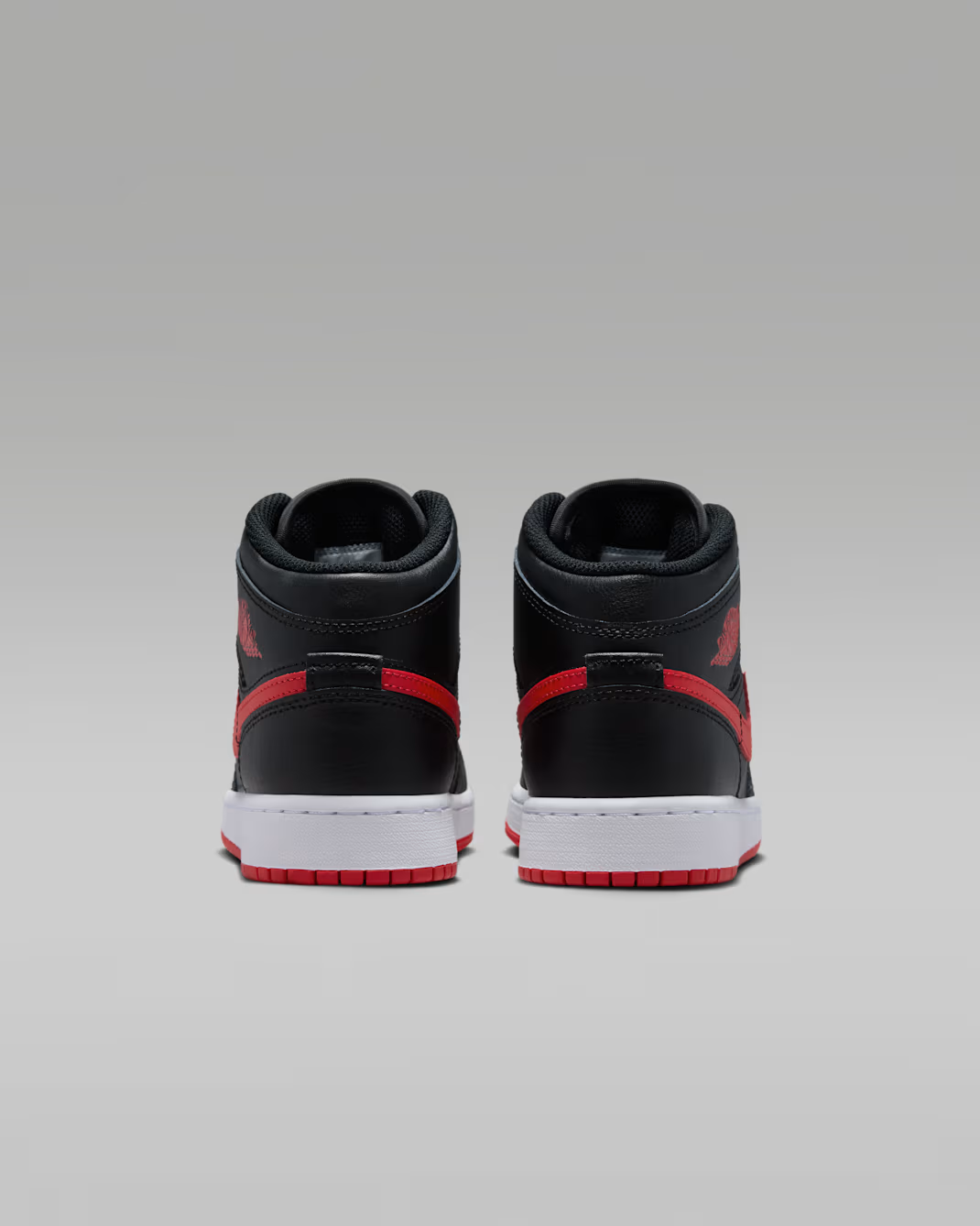 DQ8423-005 Nike GS Air Jordan 1 Mid "Black/White"
