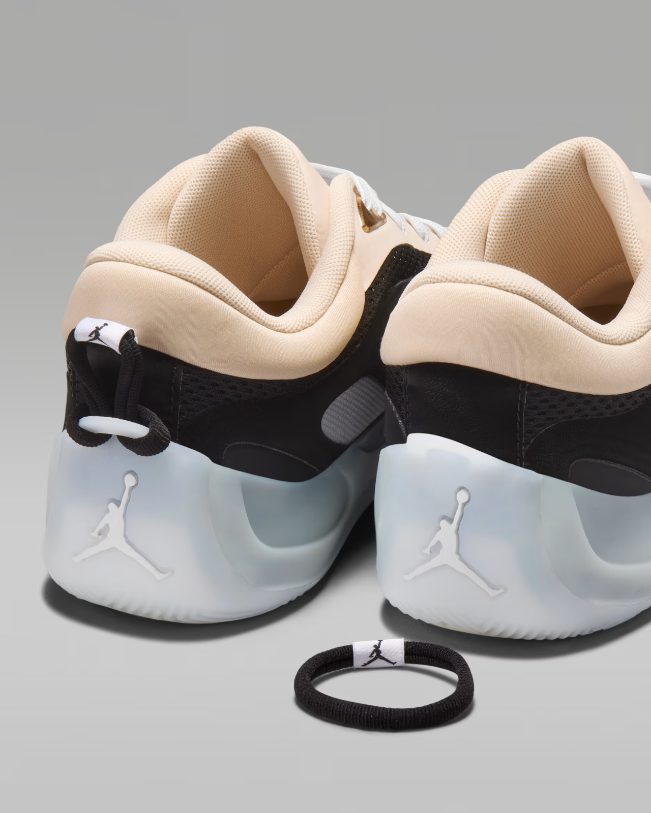 IR3491-200 Nike Jordan Heir Series 2 "WNBA/Precious Medal" (Women's)