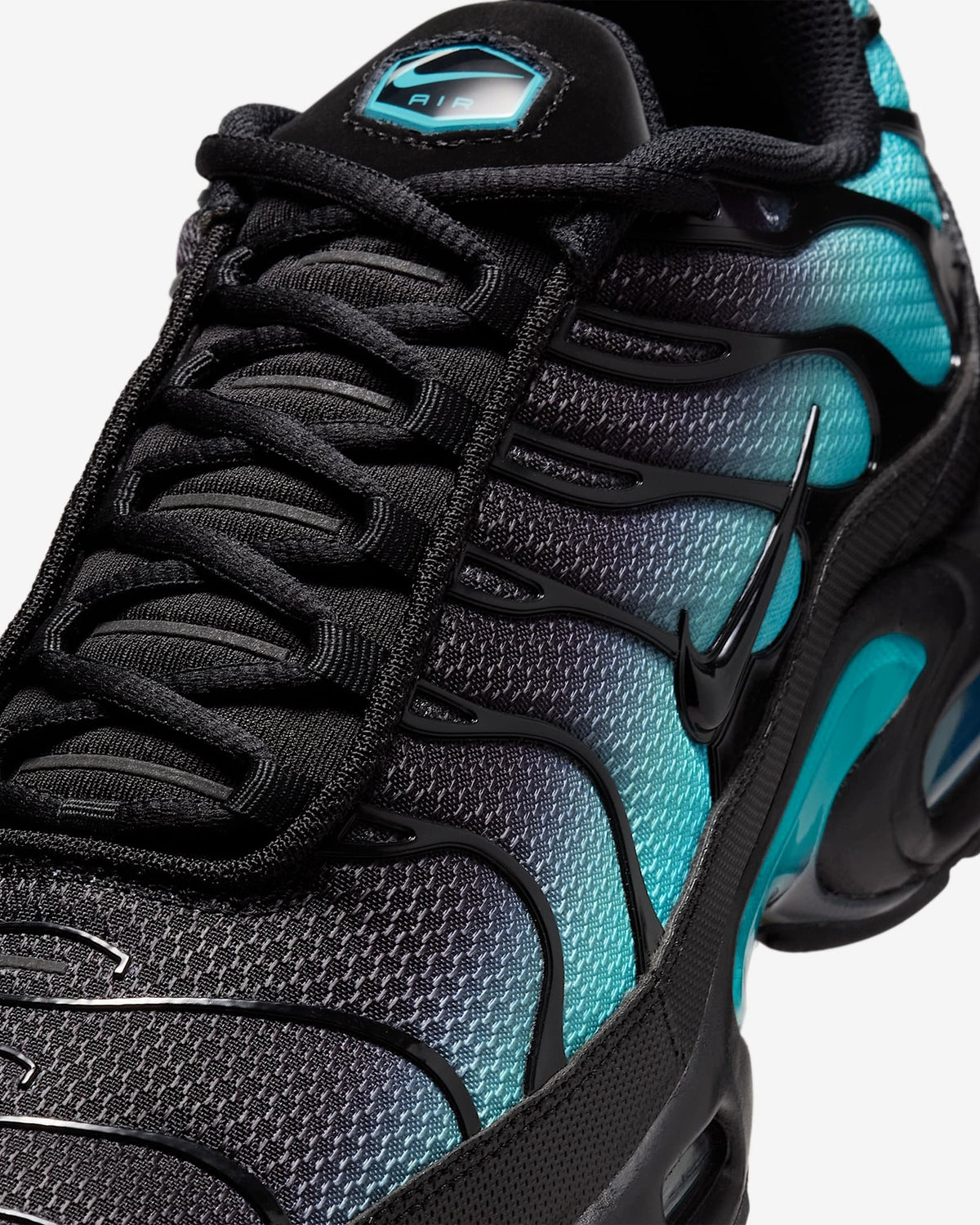 DM0032-016 Nike Air Max Plus Black Aurora Green (Men's)